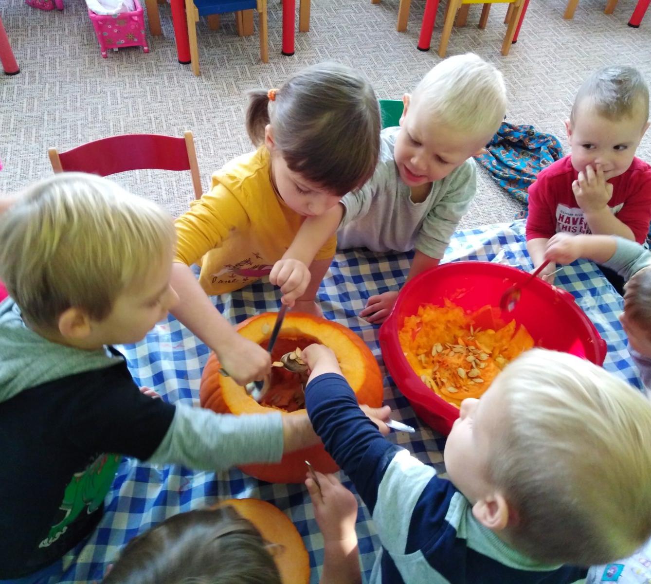 Broučci: "Dýňohrátky" - 9