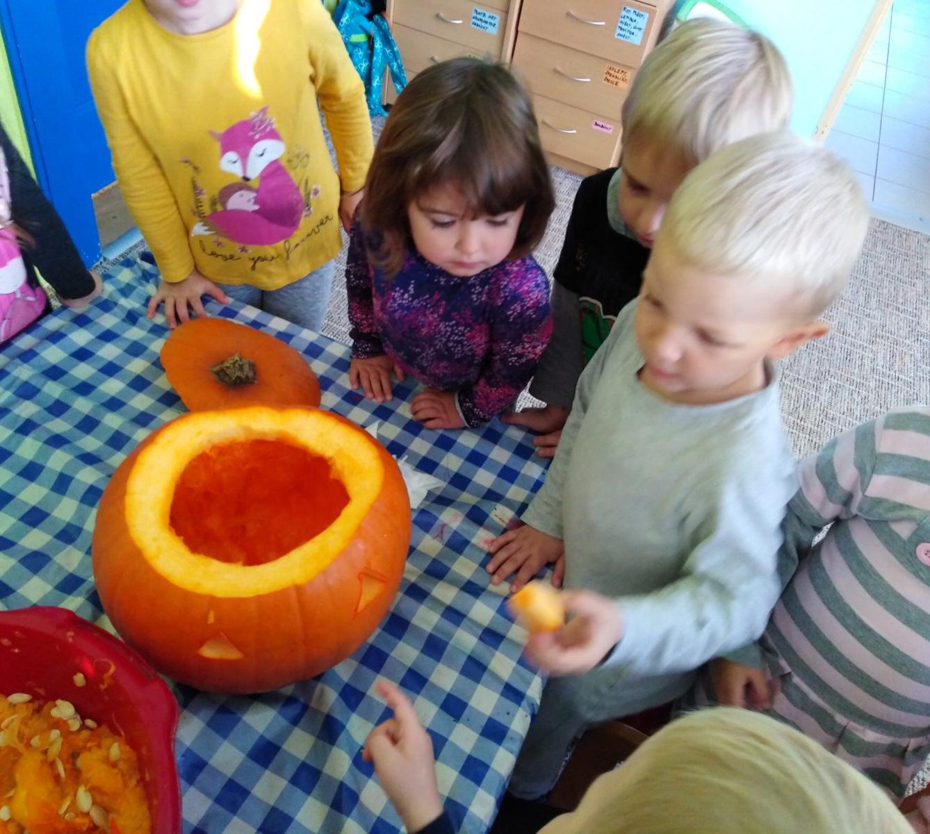 Broučci: "Dýňohrátky" - 15