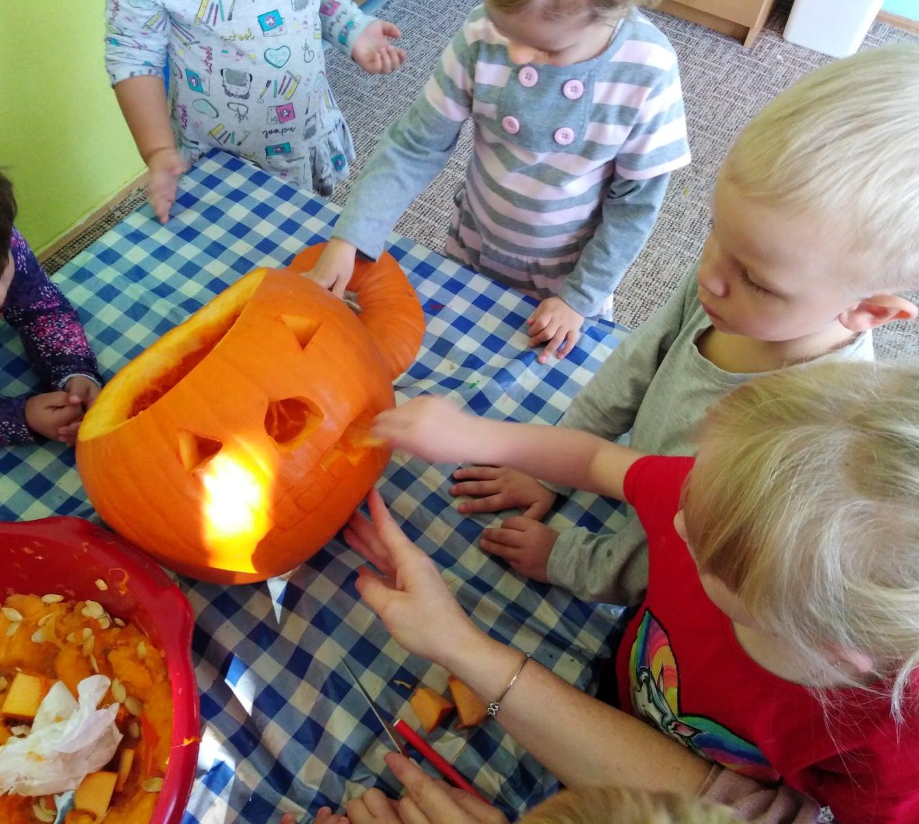 Broučci: "Dýňohrátky" - 18