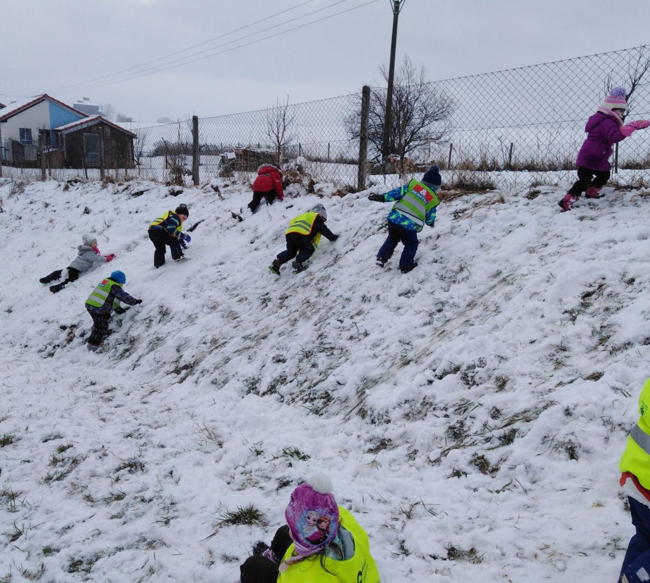 Broučci: konečně sníh!!!:-) - 7