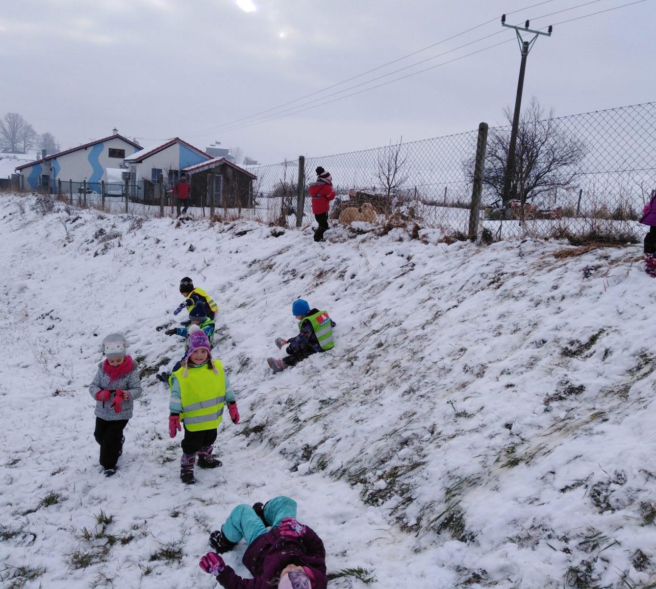 Broučci: konečně sníh!!!:-) - 10