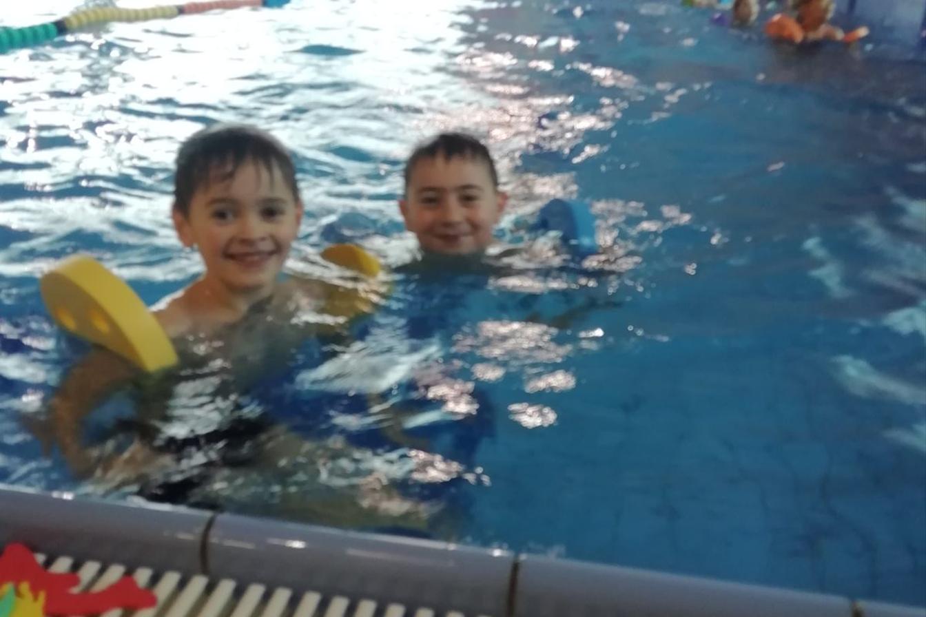 První plavání 1. + 4.A,B třídy