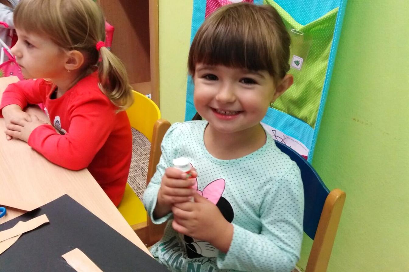 Broučci: pracujeme, vyrábíme