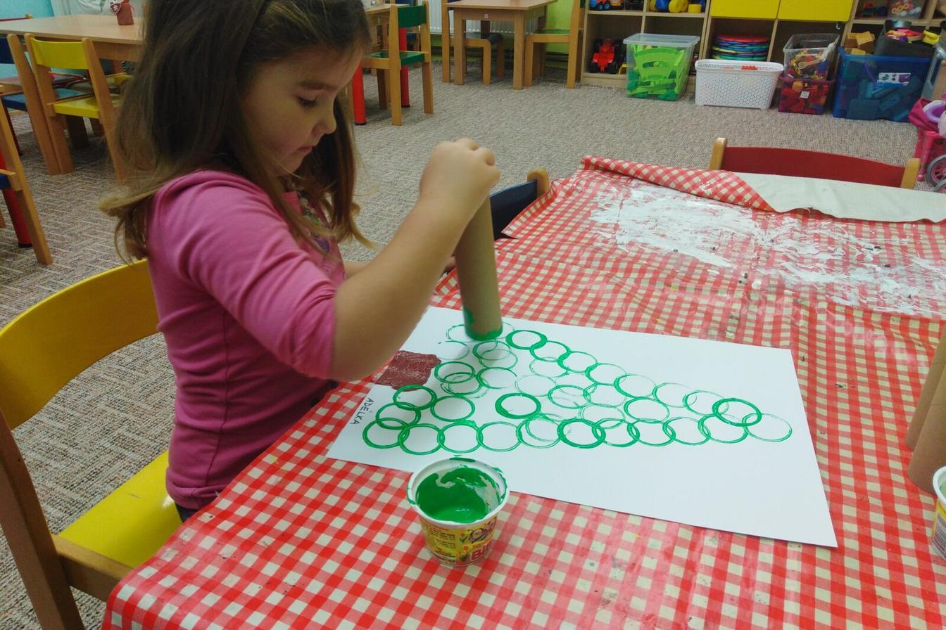 Broučci: Tvořeníčko, tvoření: "Odkud jsi vánoční stromečku?"