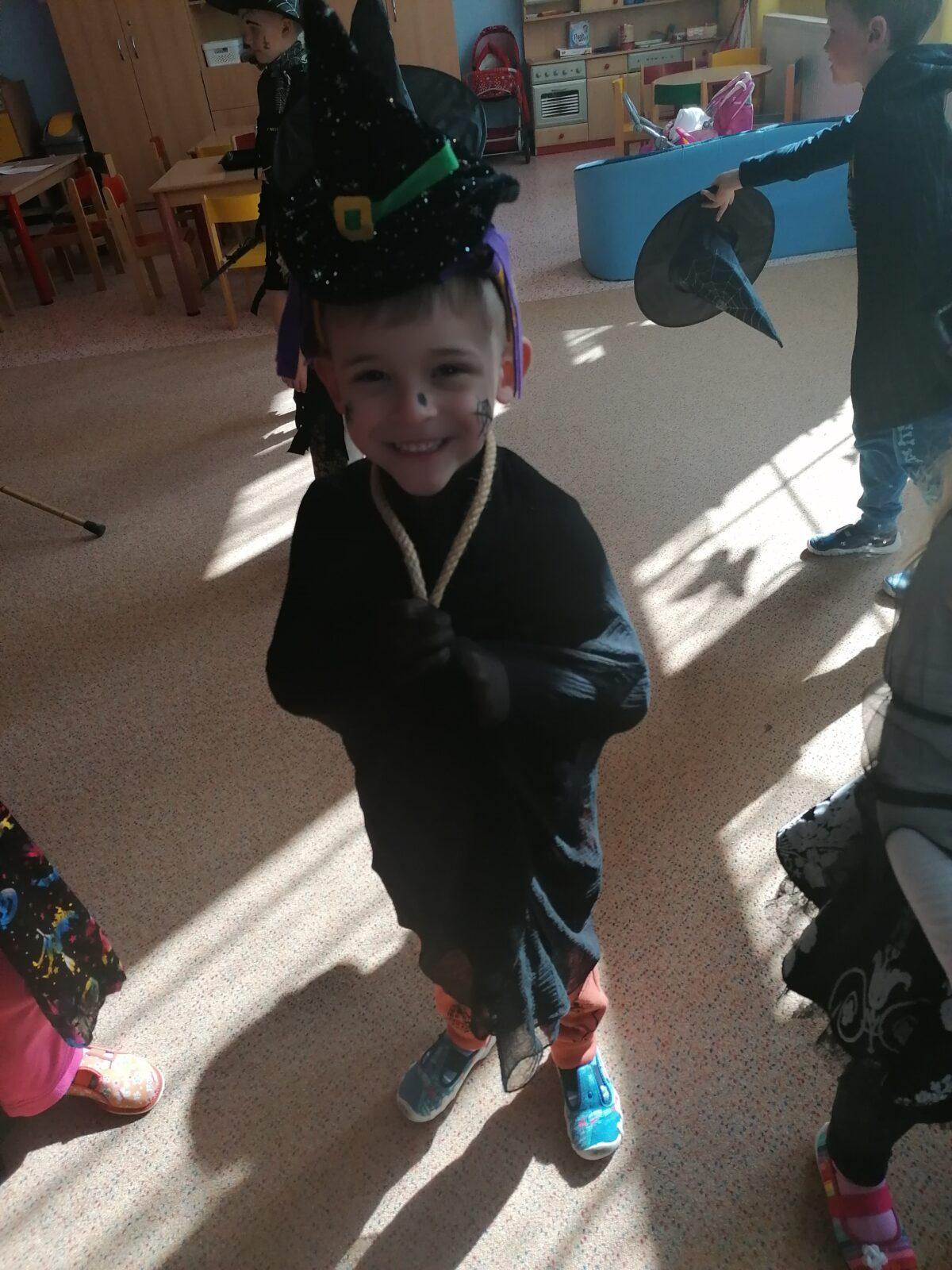 Čarodějnický rej v MŠ :-) - 52