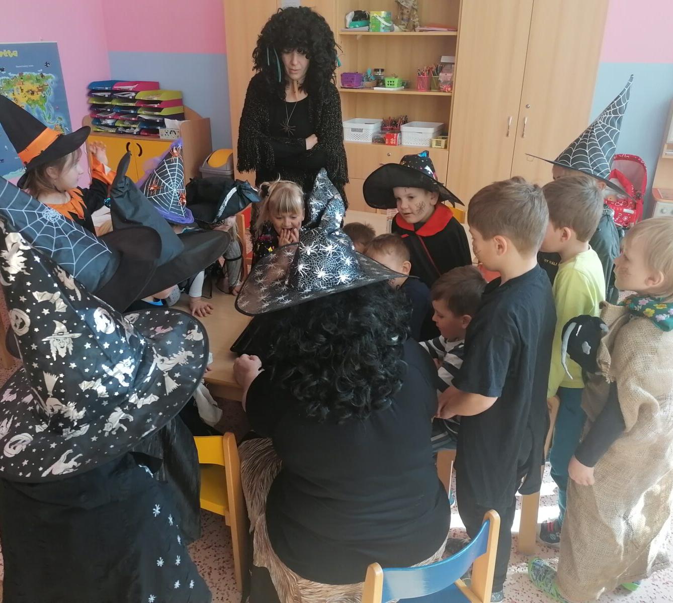 Čarodějnický rej v MŠ :-) - 65
