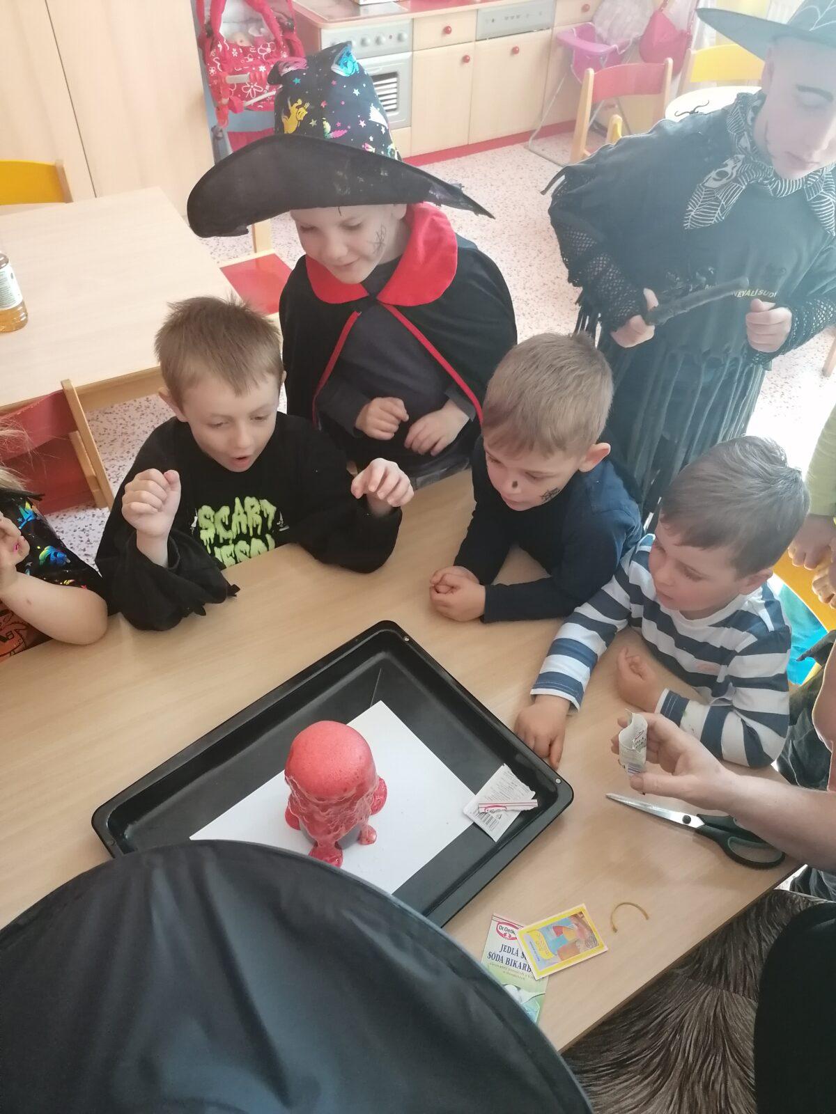 Čarodějnický rej v MŠ :-) - 68