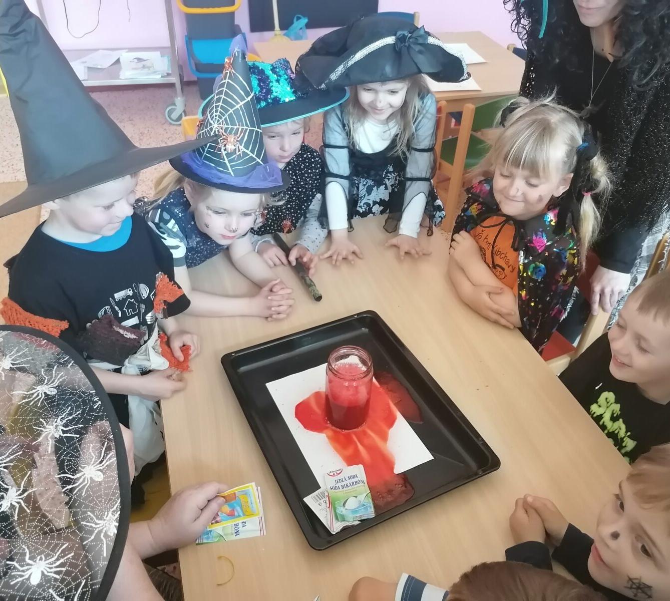 Čarodějnický rej v MŠ :-) - 71