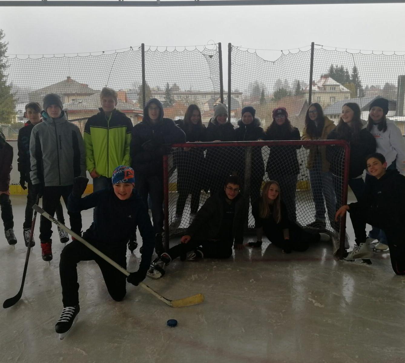 Osmáci a deváťáci na ledě - 31.1. - 9