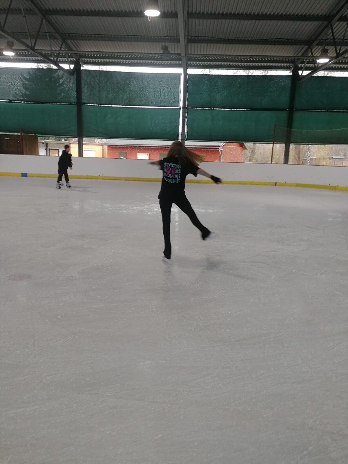 Osmáci a deváťáci na ledě - 31.1. - 10