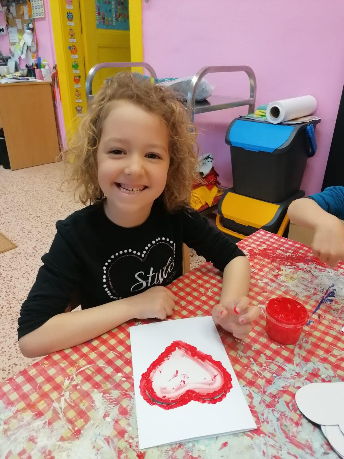 výroba přáníček pro maminky :-) - 16