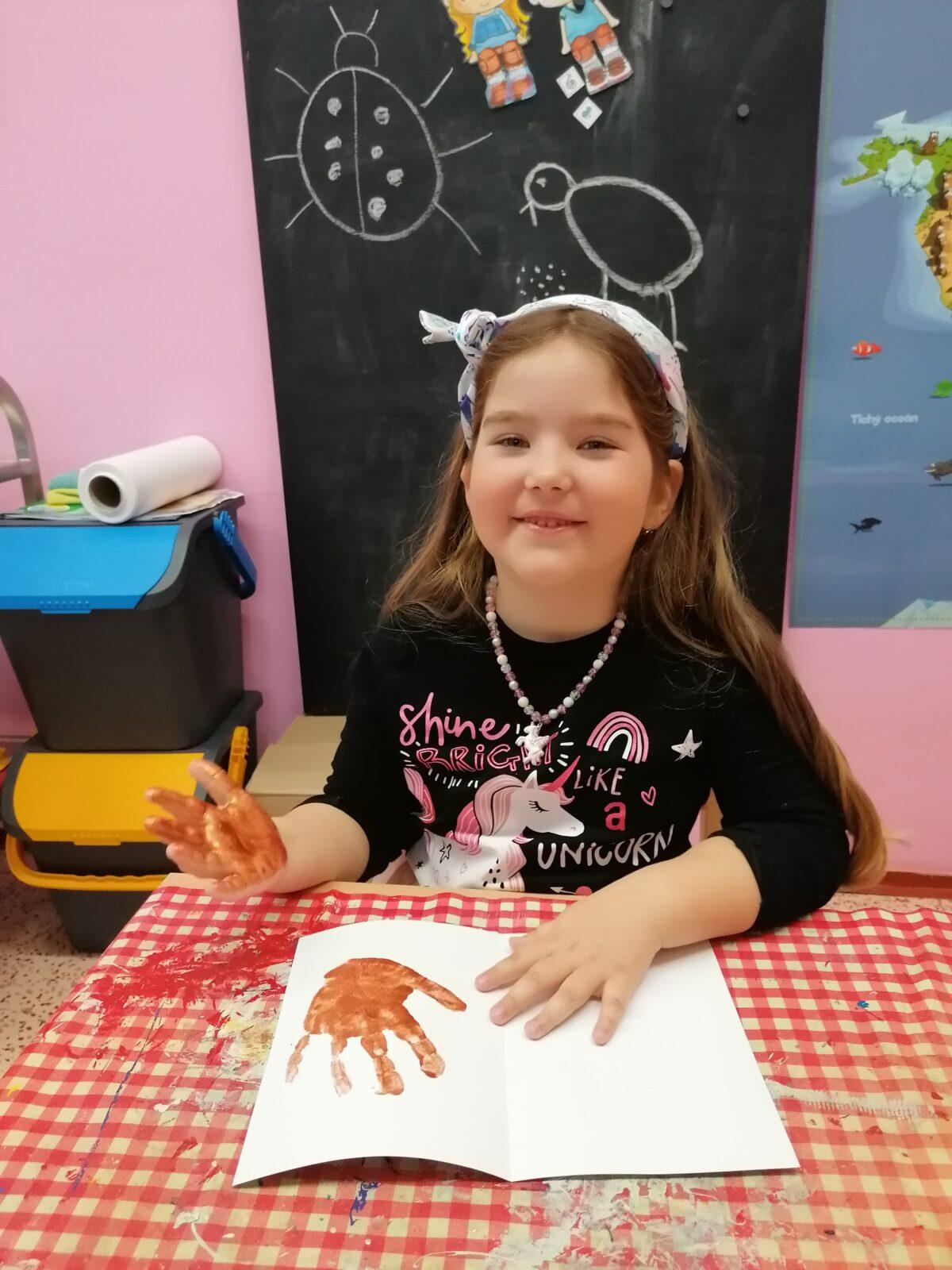 výroba přáníček pro maminky :-) - 34