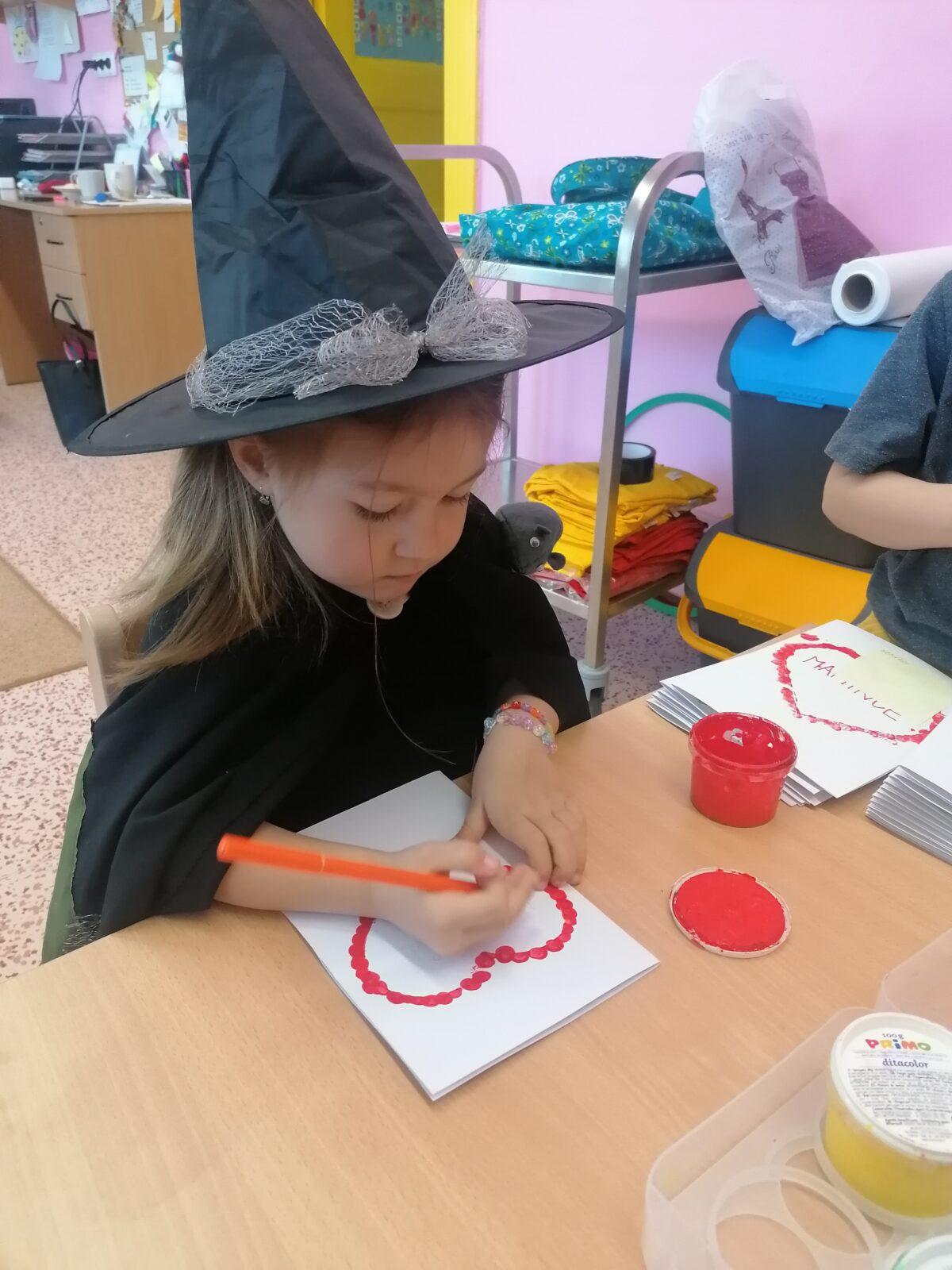 výroba přáníček pro maminky :-) - 54