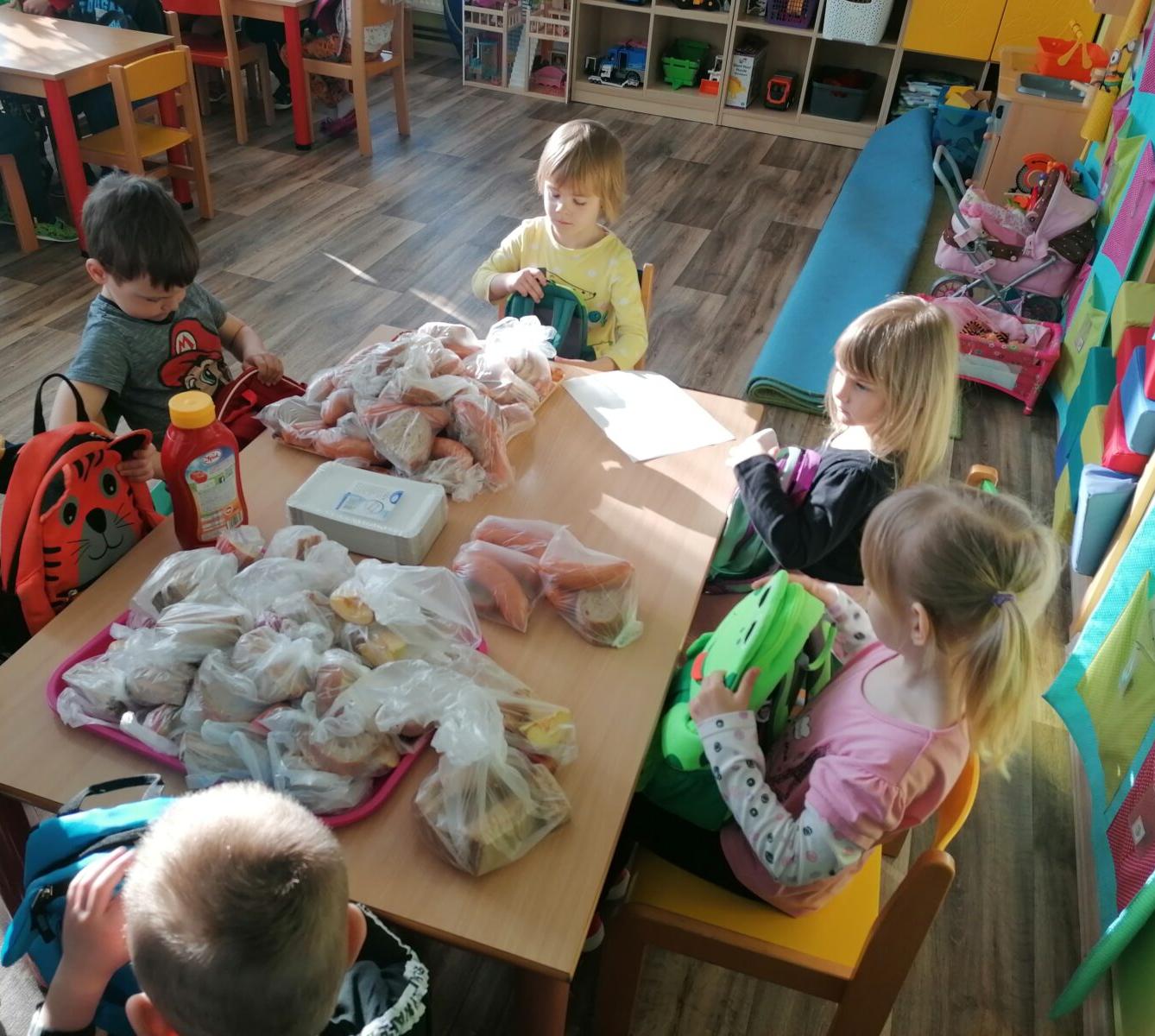 Čarodějnický týden v MŠ :-) - 69