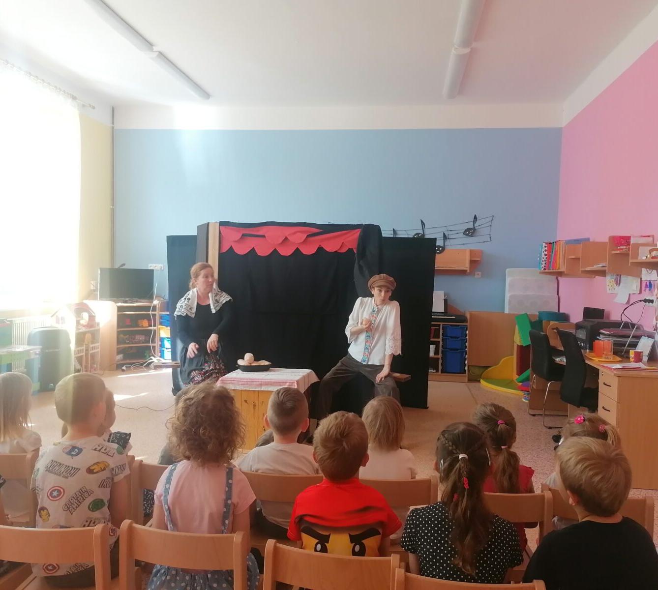 divadélko: "Jak Honza ke štěstí přišel" :-) - 4