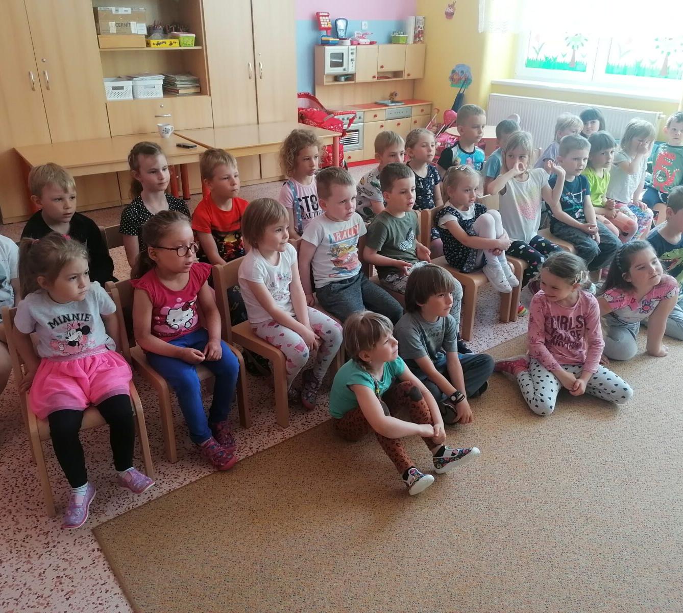 divadélko: "Jak Honza ke štěstí přišel" :-) - 9