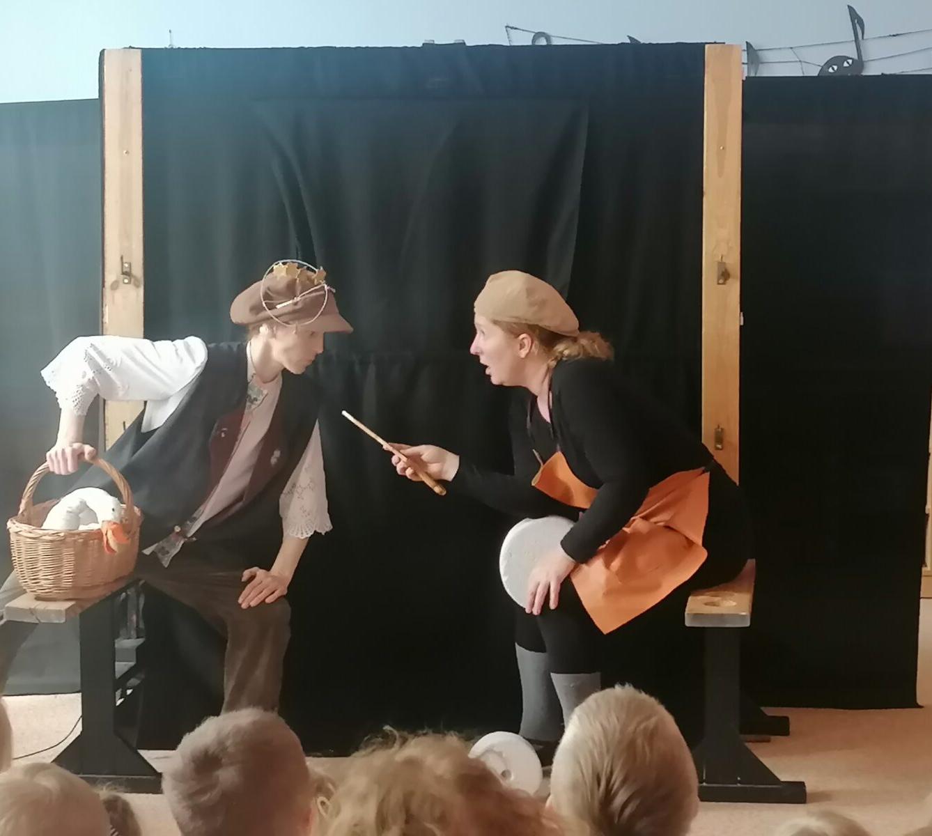 divadélko: "Jak Honza ke štěstí přišel" :-) - 20