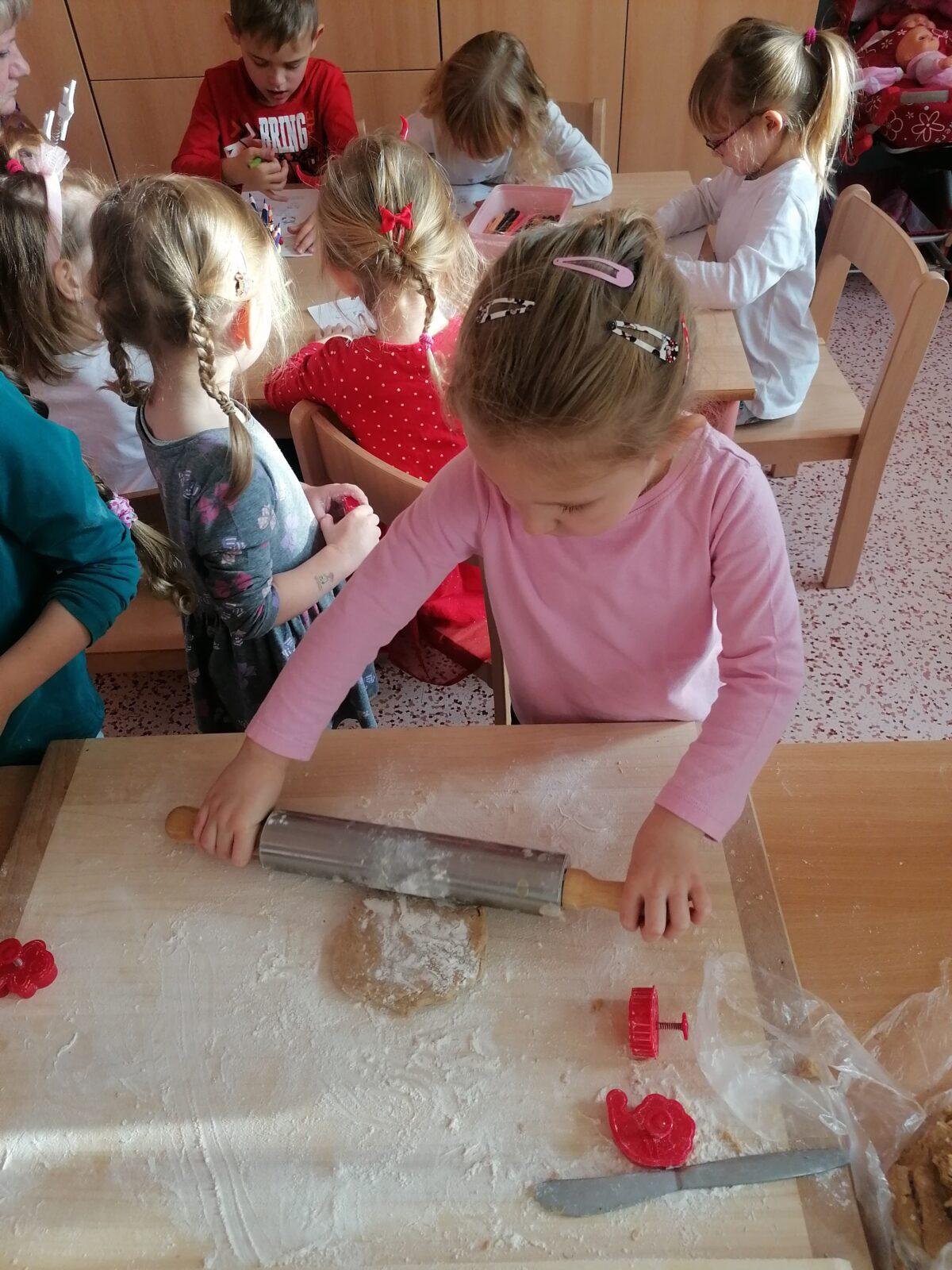 PEČEME NA VÁNOCE :-) - 25