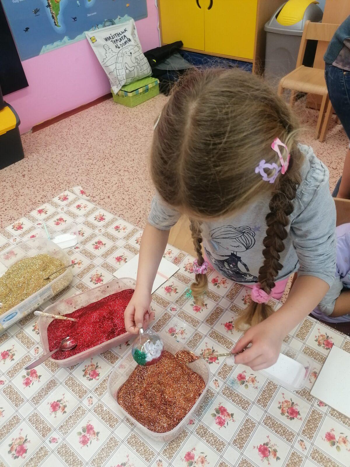 Prosinec ve školce :-) - 70