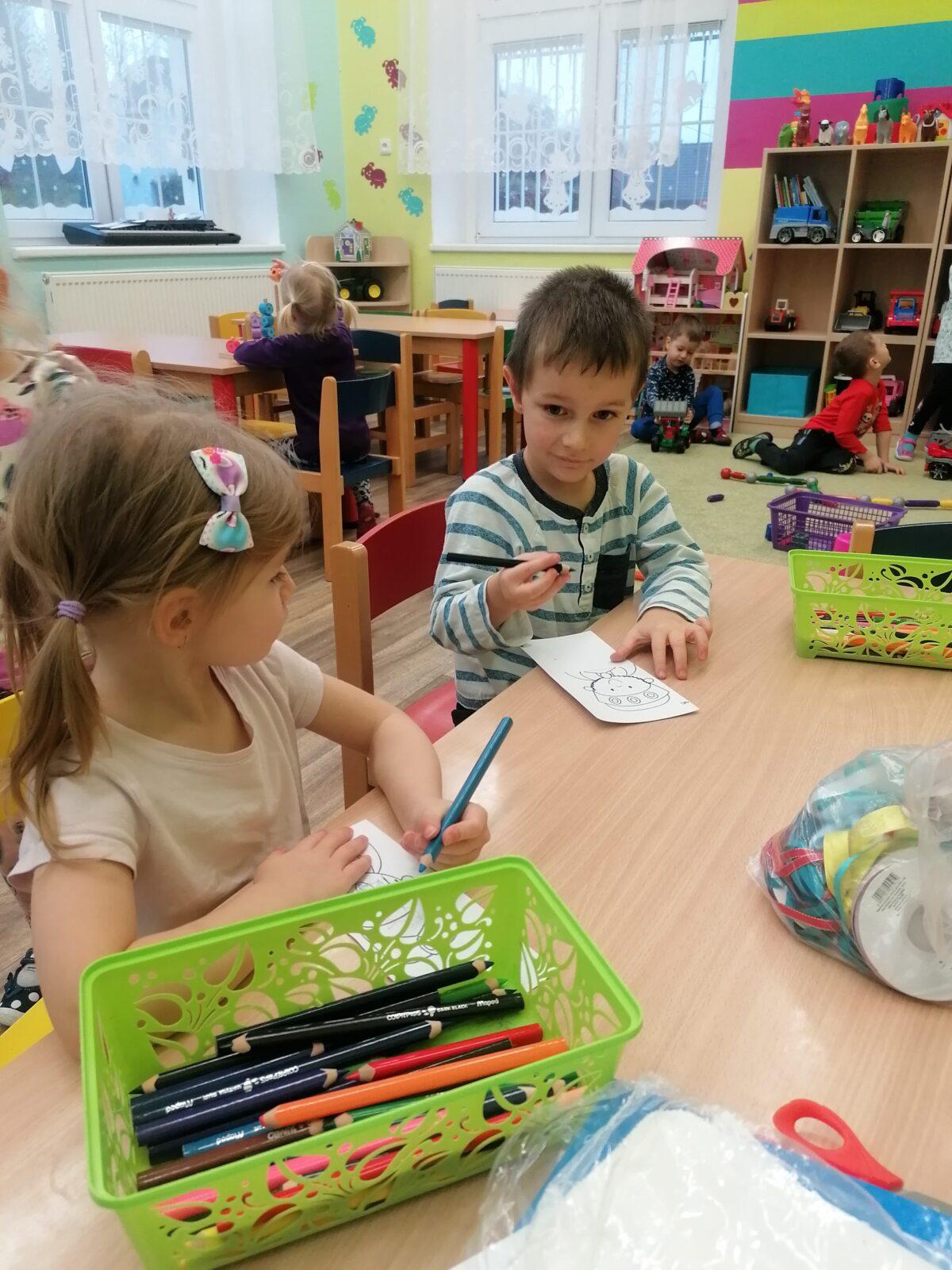 Broučci: "Na nový rok o slepičí krok" :-) - 32