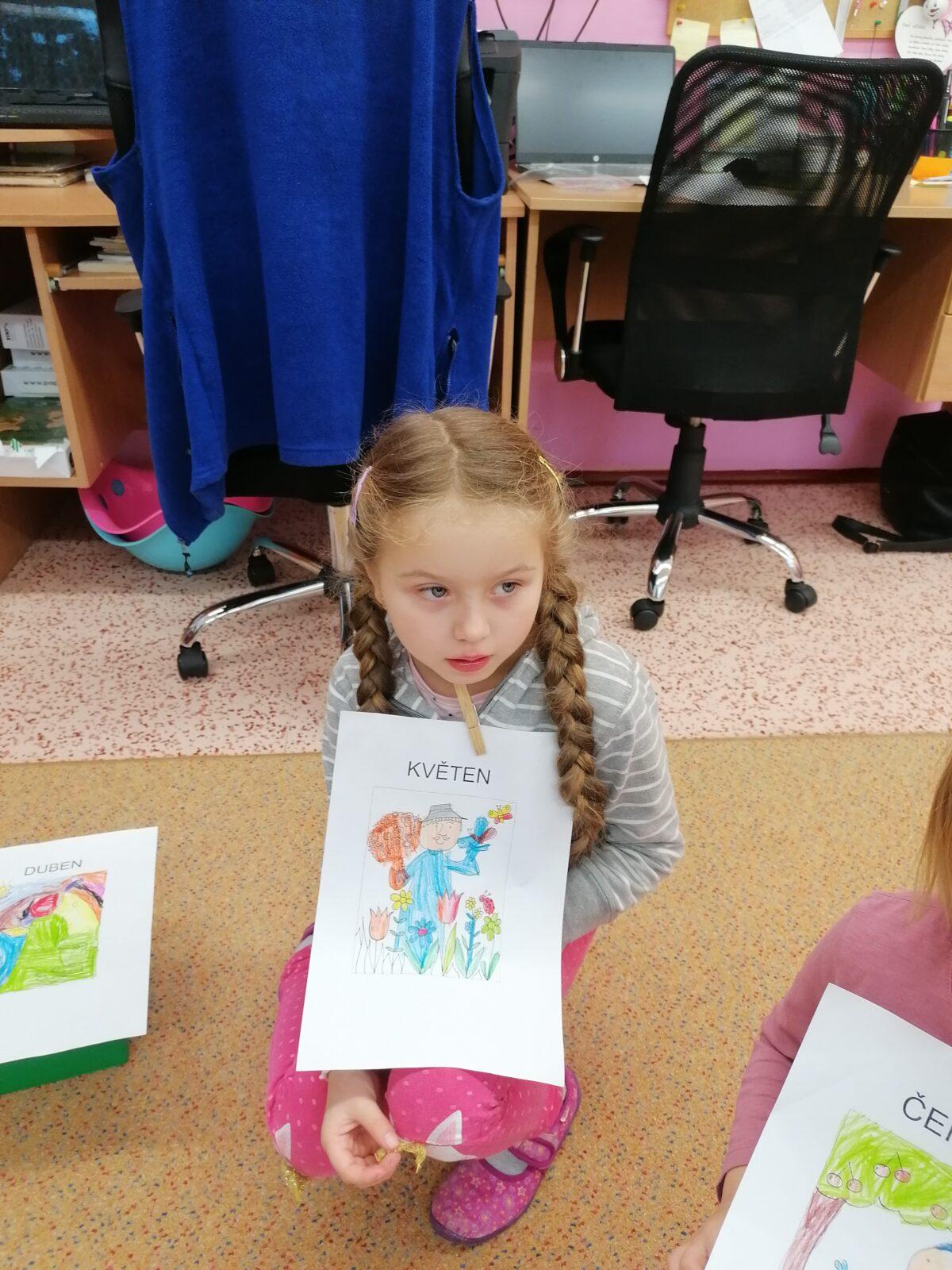 Sovičky hrají pohádku: "O DVANÁCTI MĚSÍČKÁCH" :-) - 3