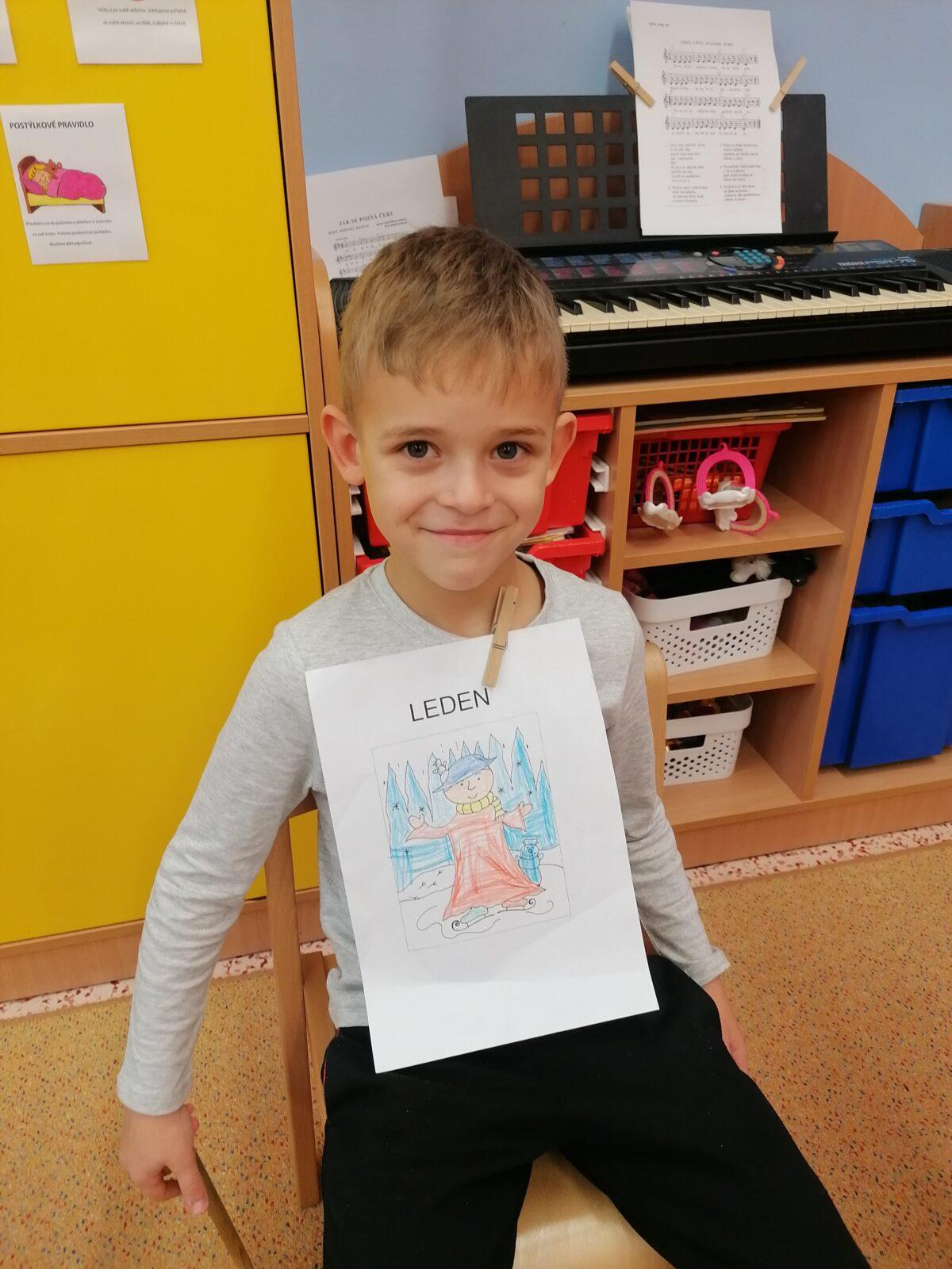 Sovičky hrají pohádku: "O DVANÁCTI MĚSÍČKÁCH" :-) - 7