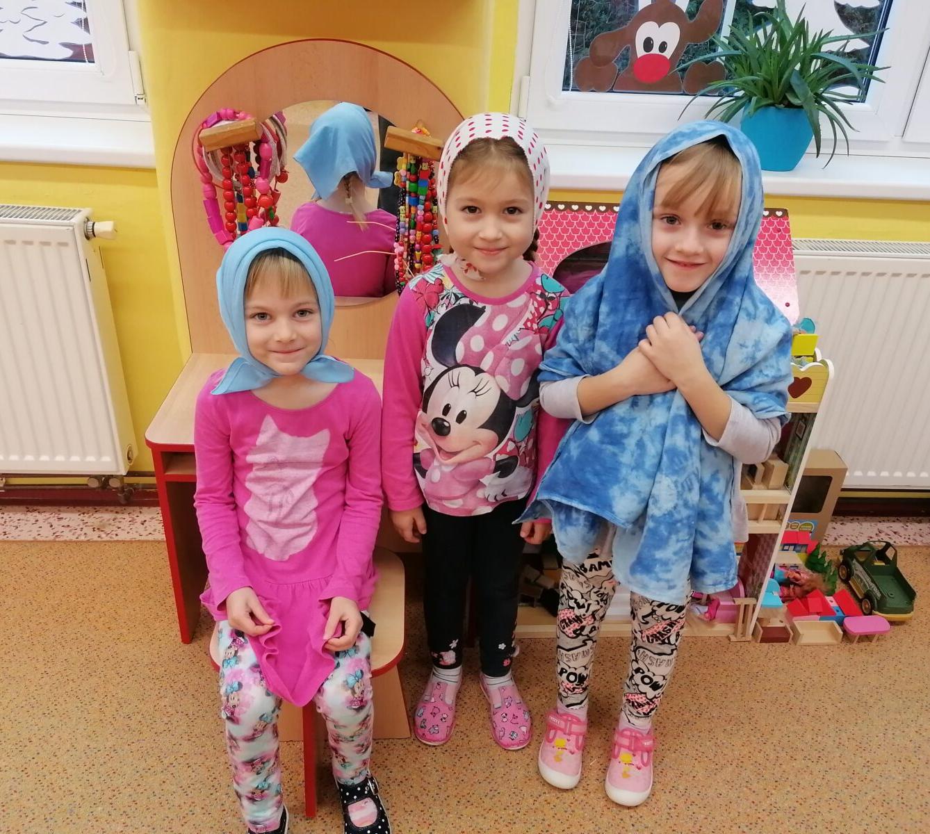 Sovičky hrají pohádku: "O DVANÁCTI MĚSÍČKÁCH" :-) - 13