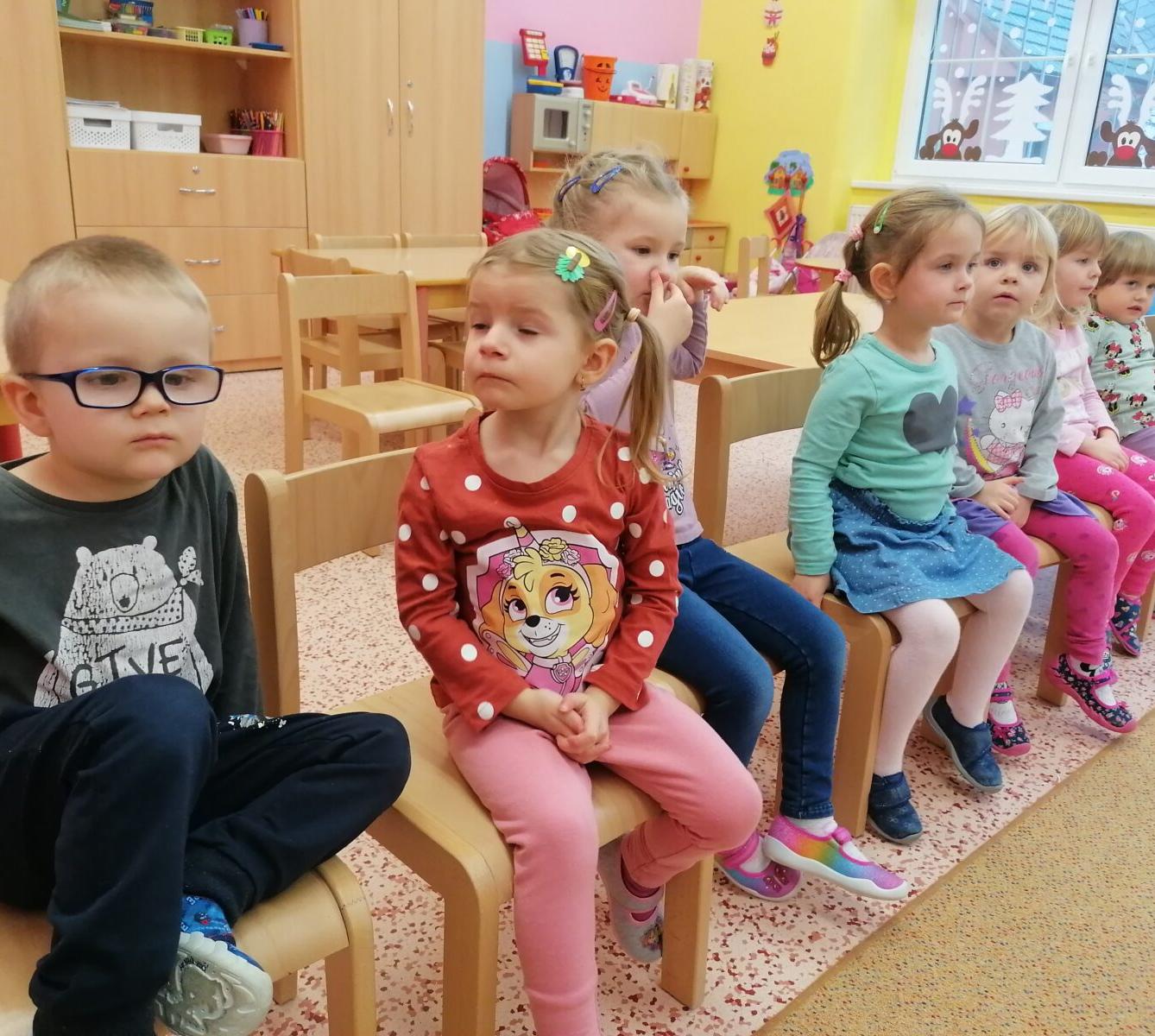 Sovičky hrají pohádku: "O DVANÁCTI MĚSÍČKÁCH" :-) - 19