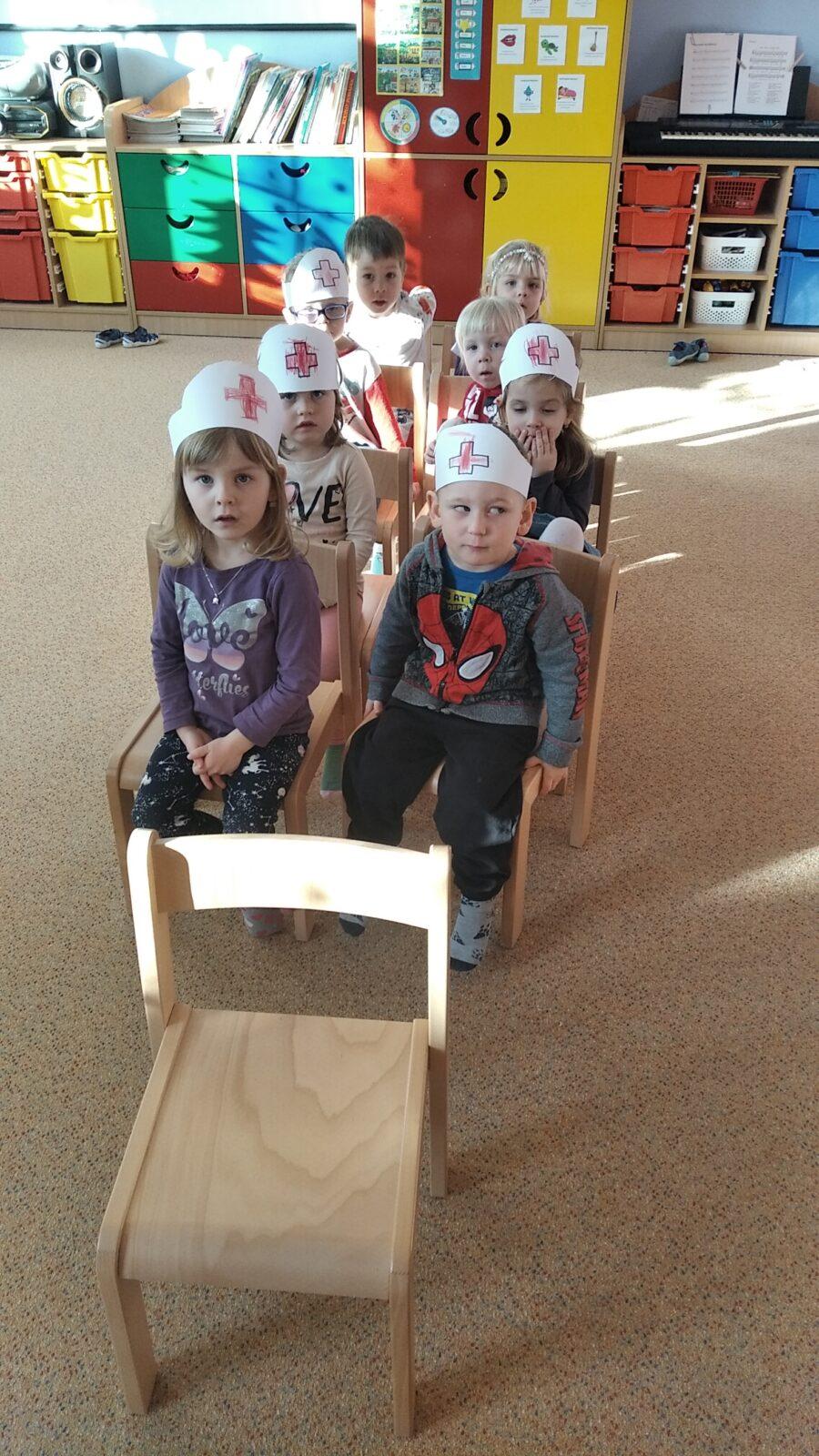 broučci: „zdraví, nemoc, hrajeme si na pana doktora“ - 19