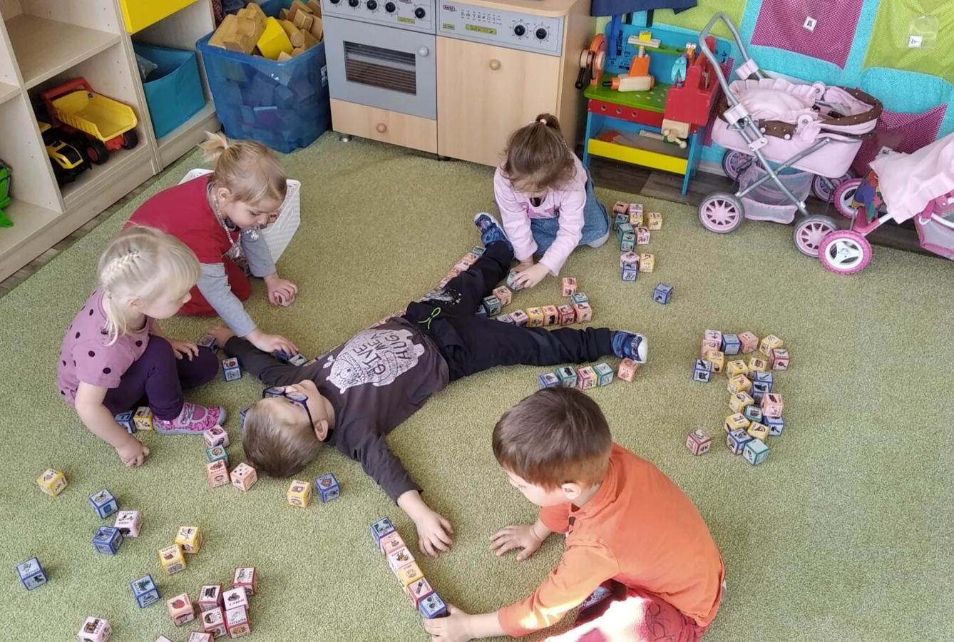 broučci: „zdraví, nemoc, hrajeme si na pana doktora“ - 30