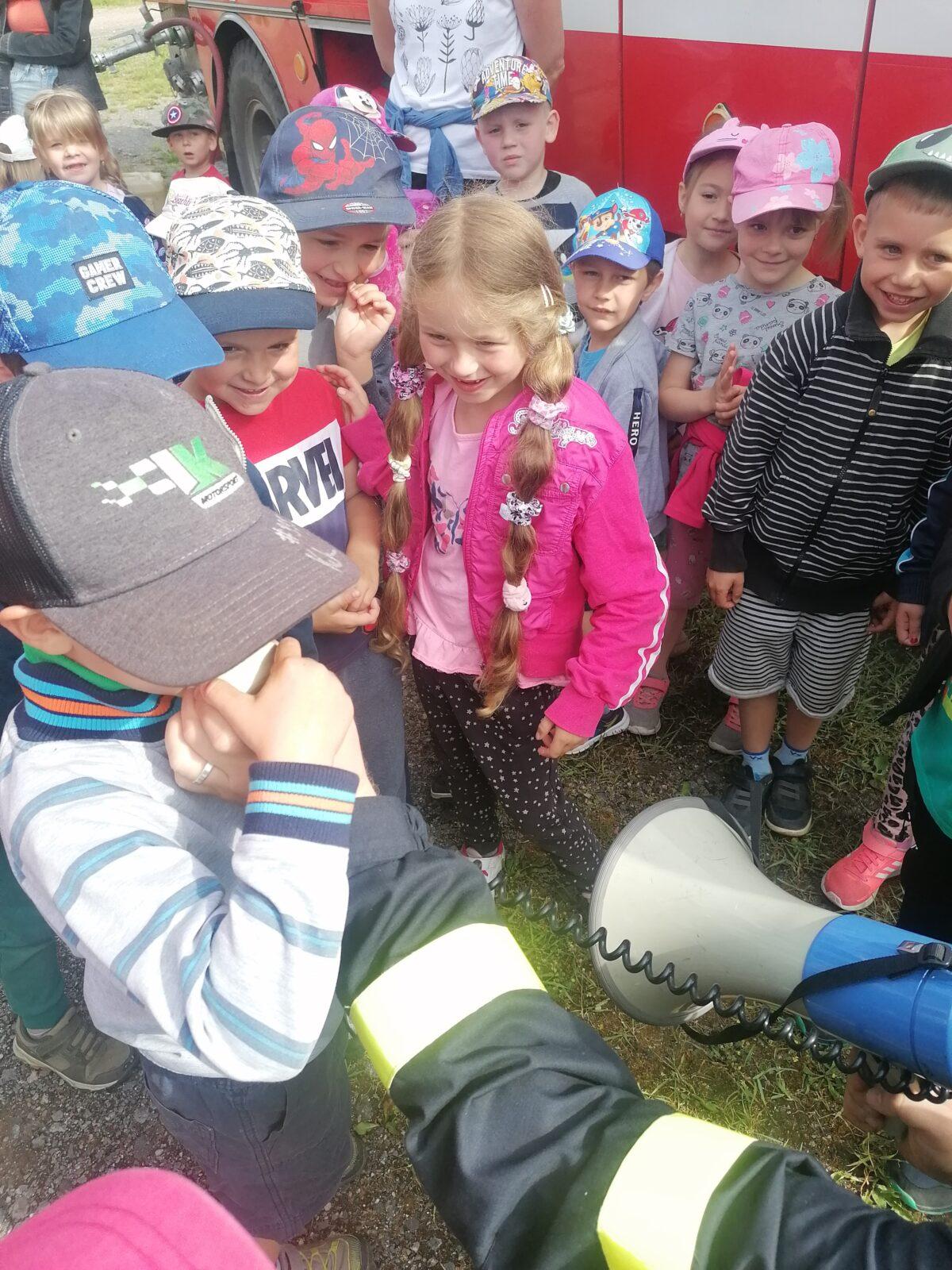 Hasiči v MŠ :-) - 8