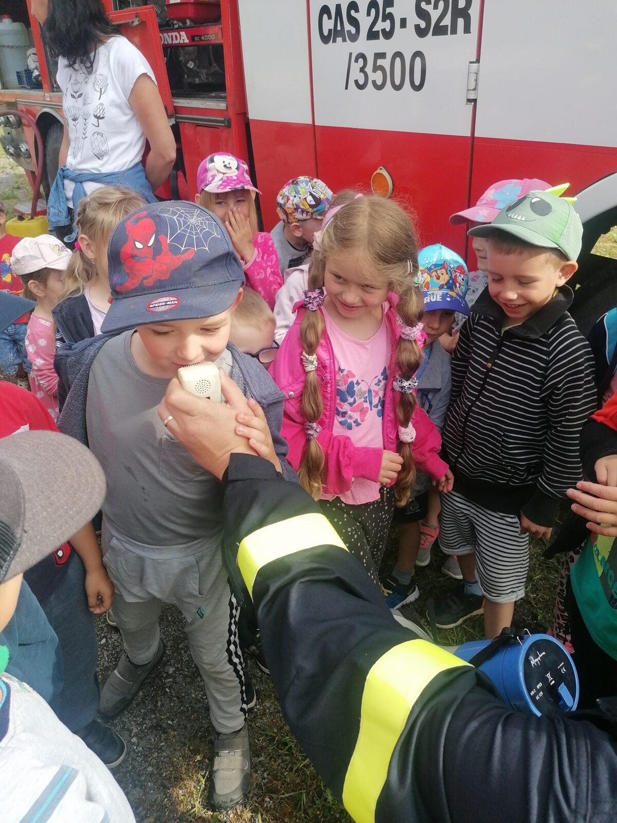 Hasiči v MŠ :-) - 10