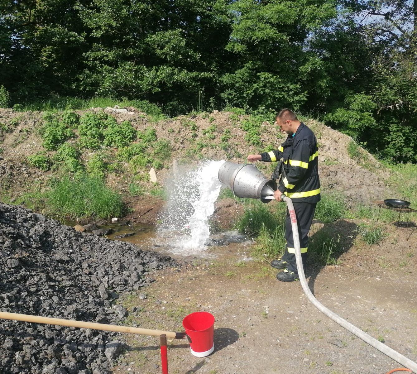 Hasiči v MŠ :-) - 25