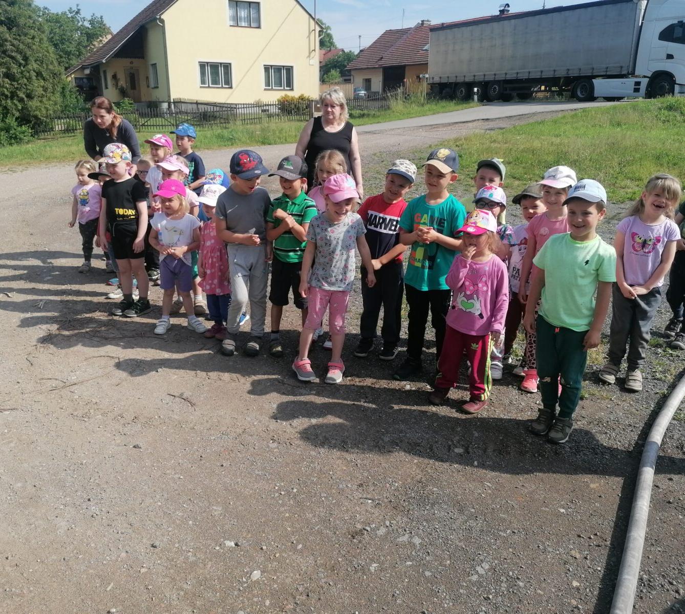 Hasiči v MŠ :-) - 27