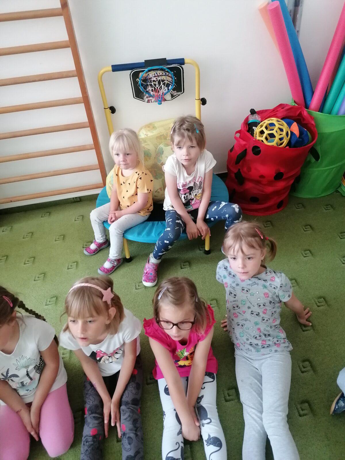 Divadélko v MŠ :-) - 25