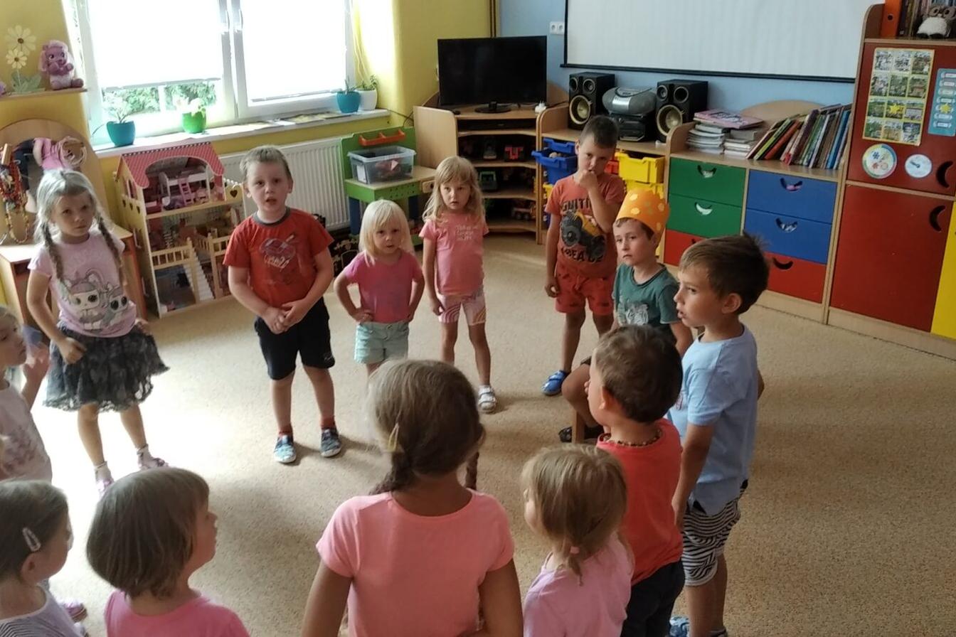 SLAVÍME: KUBÍČEK MĚL NAROZENINY :)