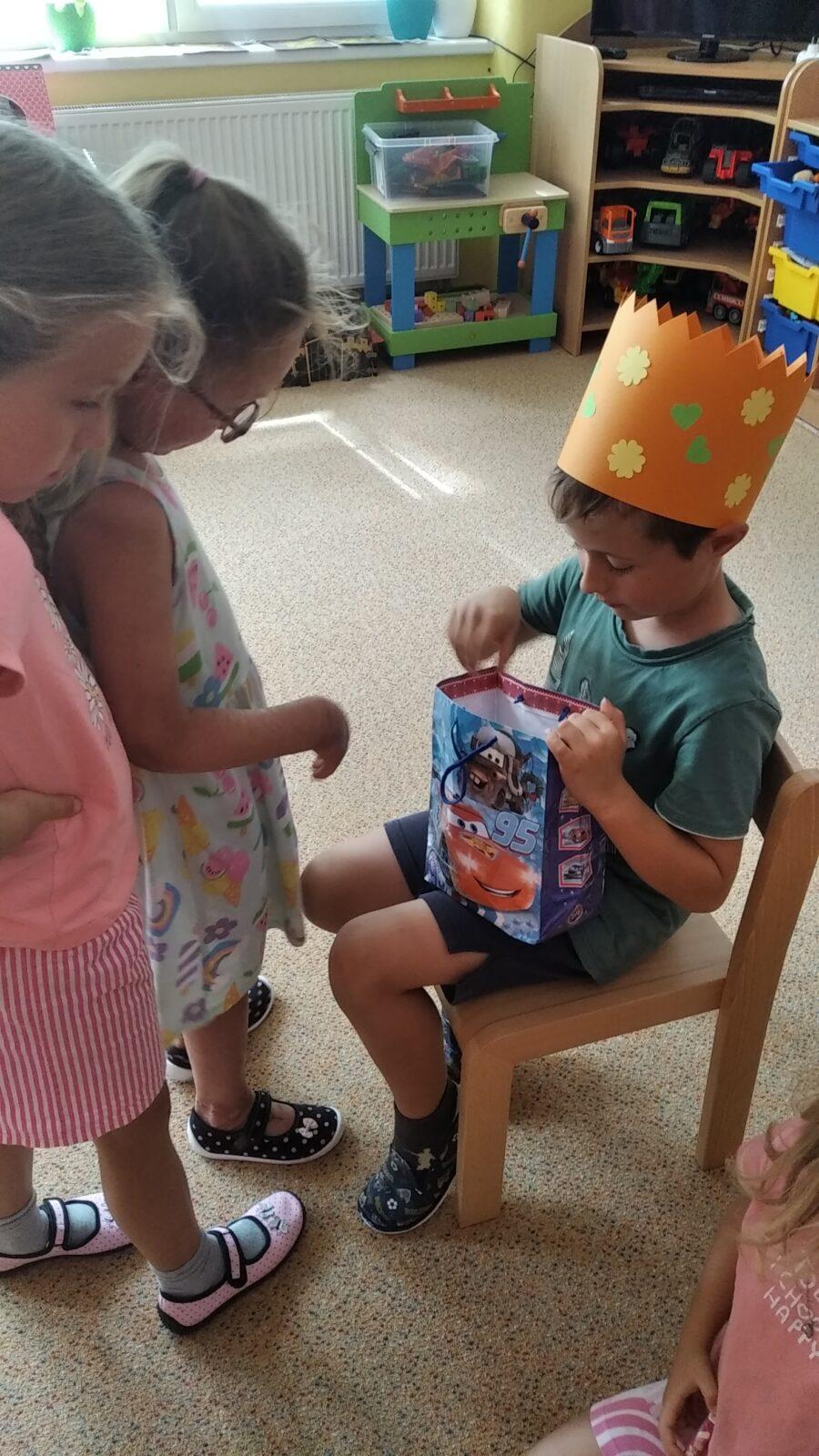 SLAVÍME: KUBÍČEK MĚL NAROZENINY :) - 5