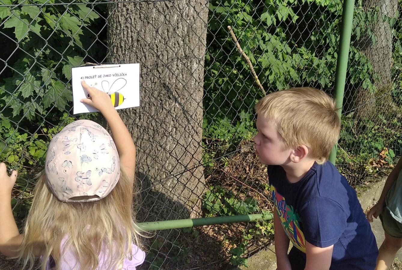 TÝDENNÍ PROJEKT 2 : ,,OD KYTIČKY K MEDU“ - 32