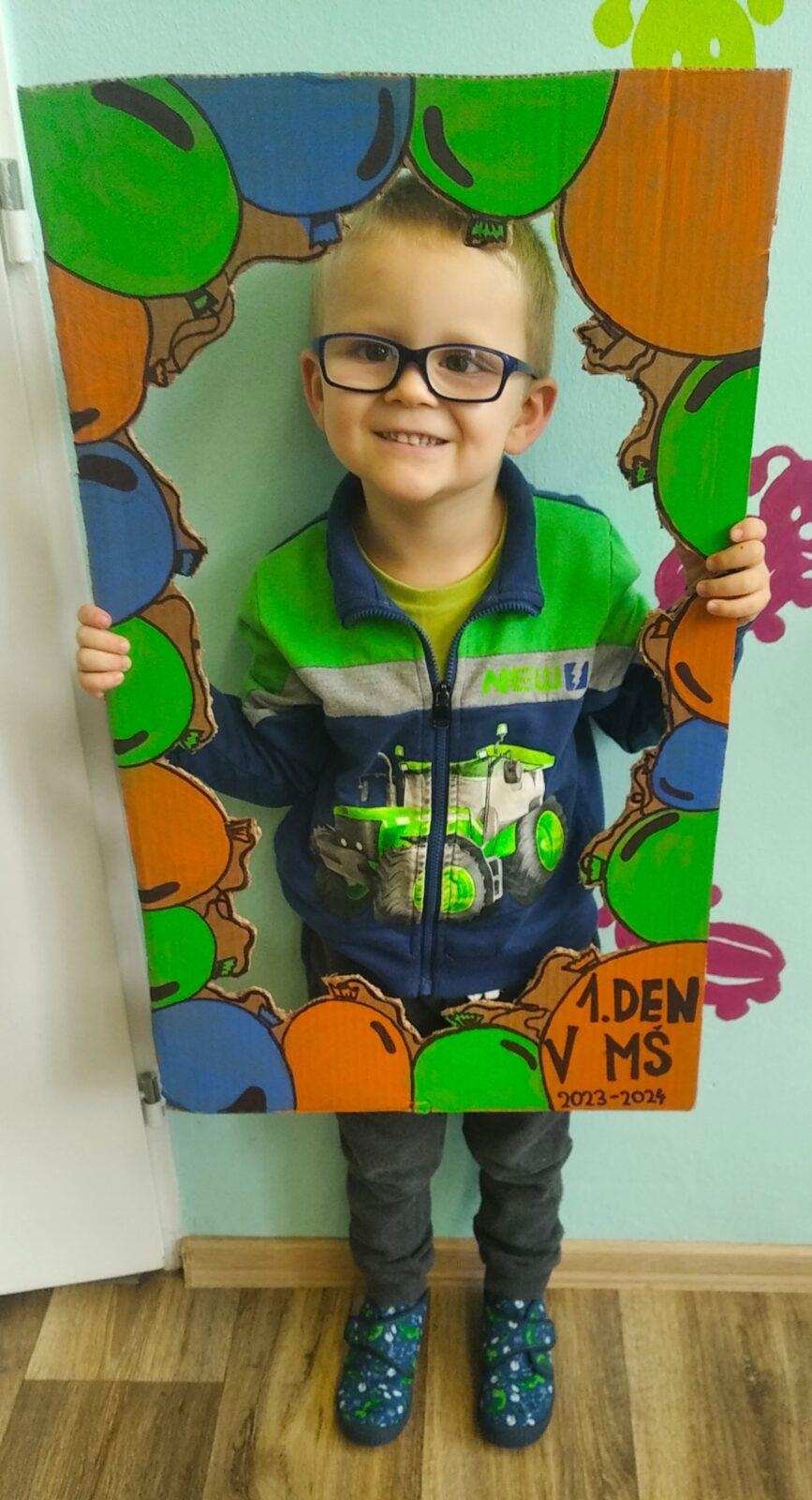 broučci-první dny ve školce - 9