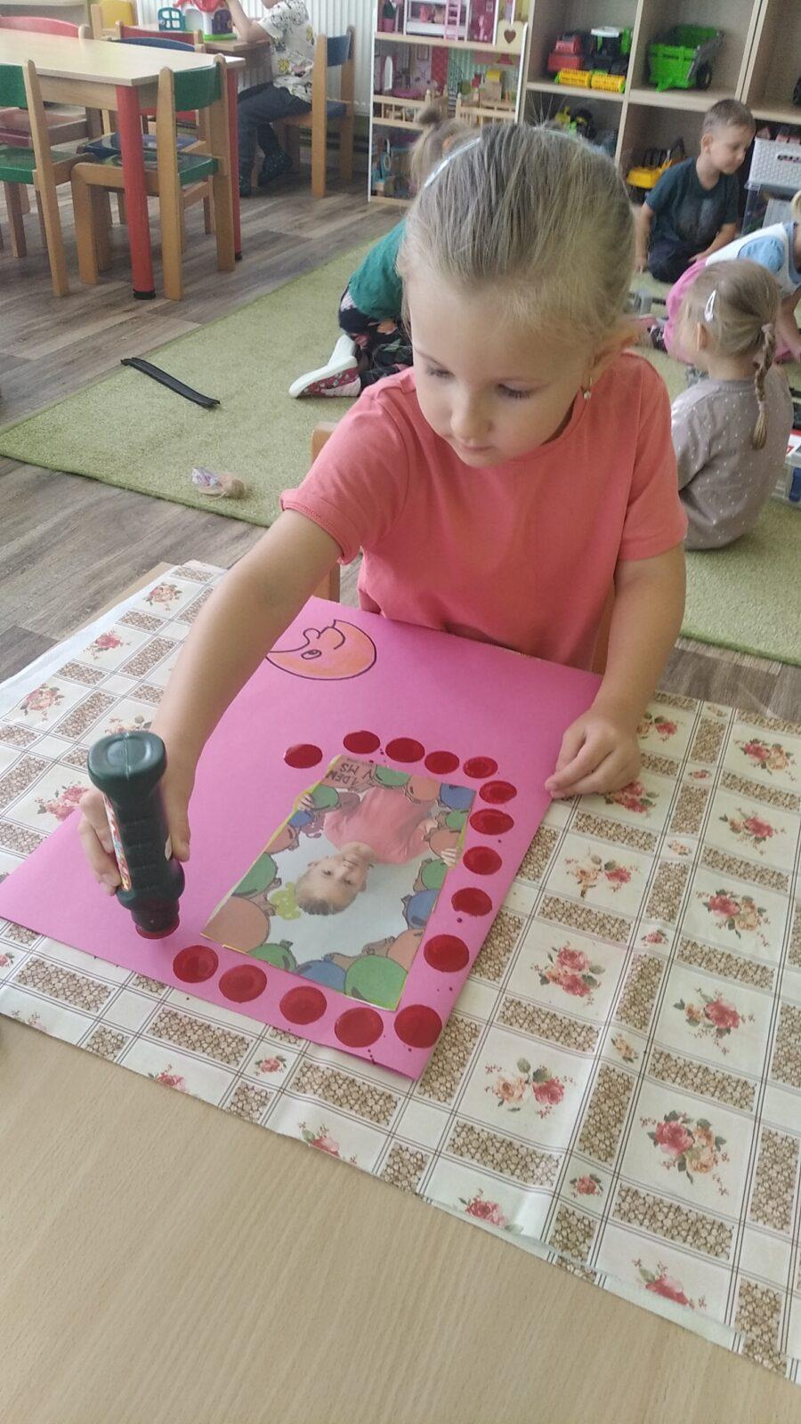 broučci-první dny ve školce - 28