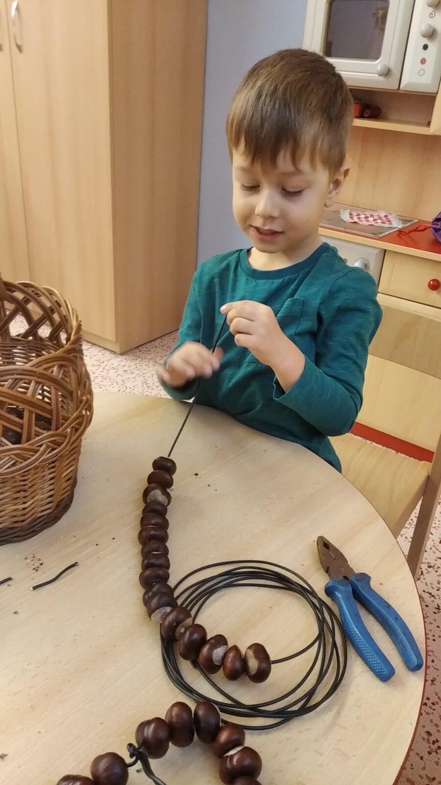 broučci: „tvoříme z přírodnin“ - 26