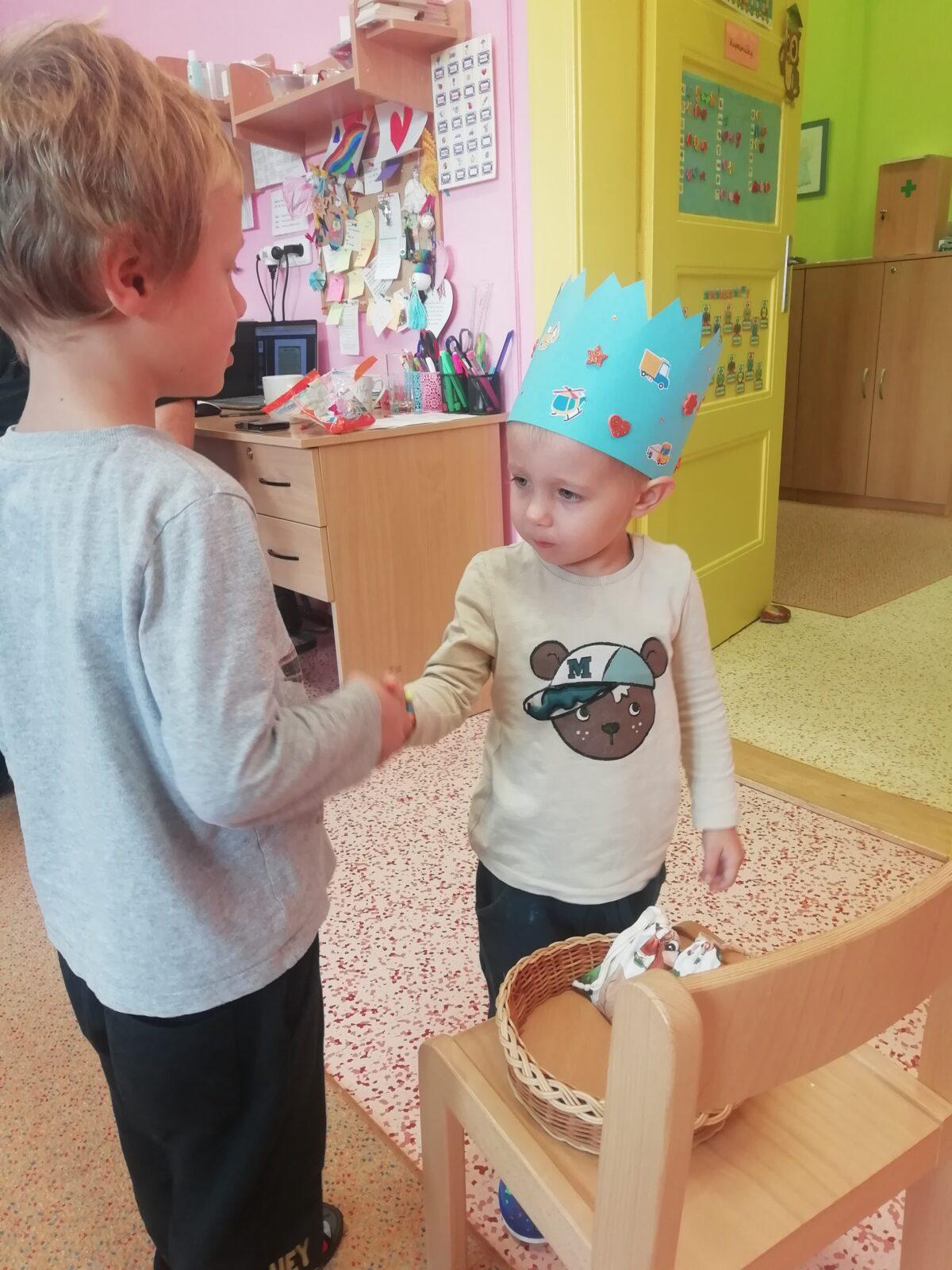 SLAVÍME - Pája měl narozeniny - 23