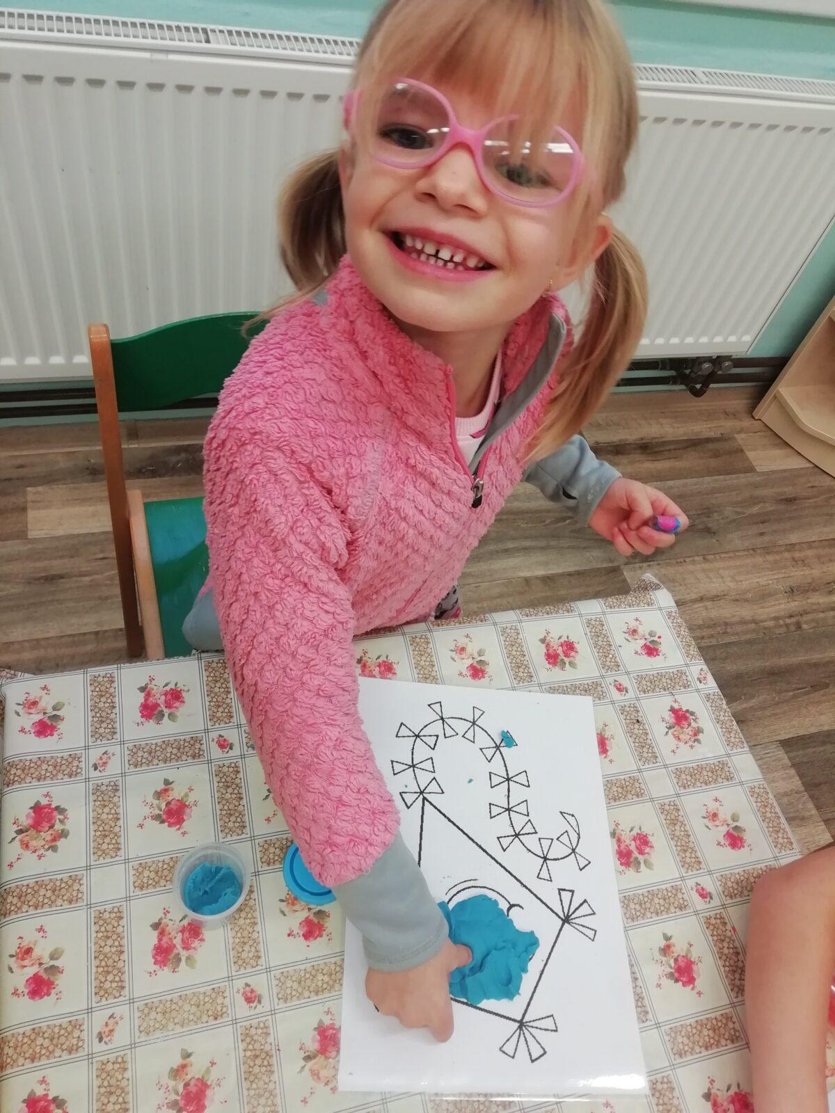 Broučci - zábava s drakem - 27