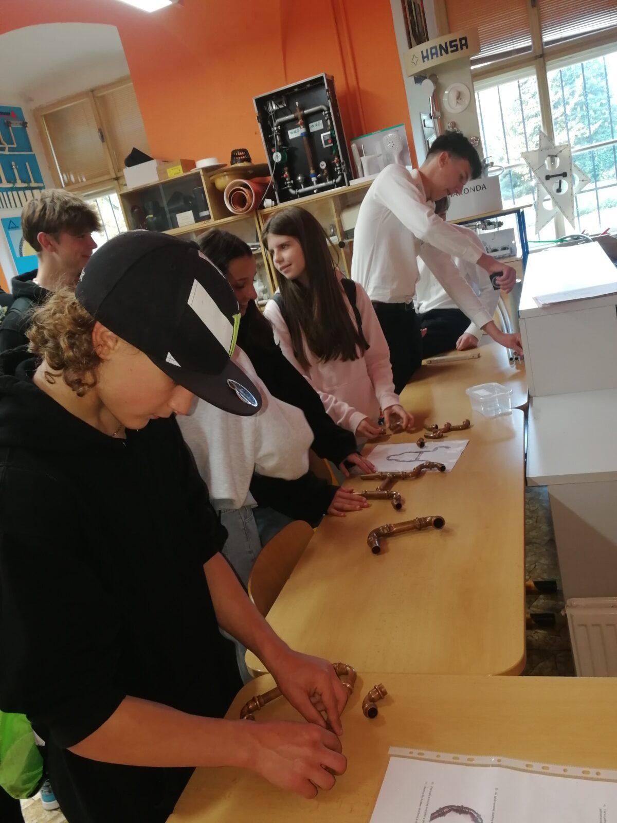 Úspěch našich deváťáků na TECHNOhrátkách - 1