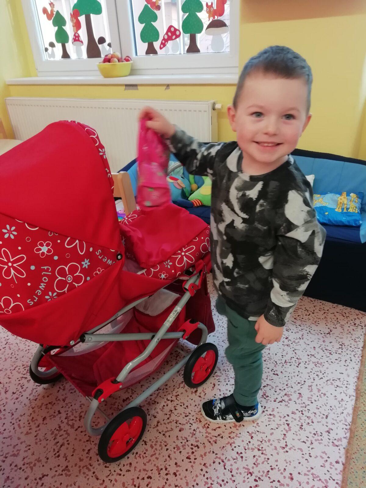 Broučci - Listí žloutne, poletuje - 14