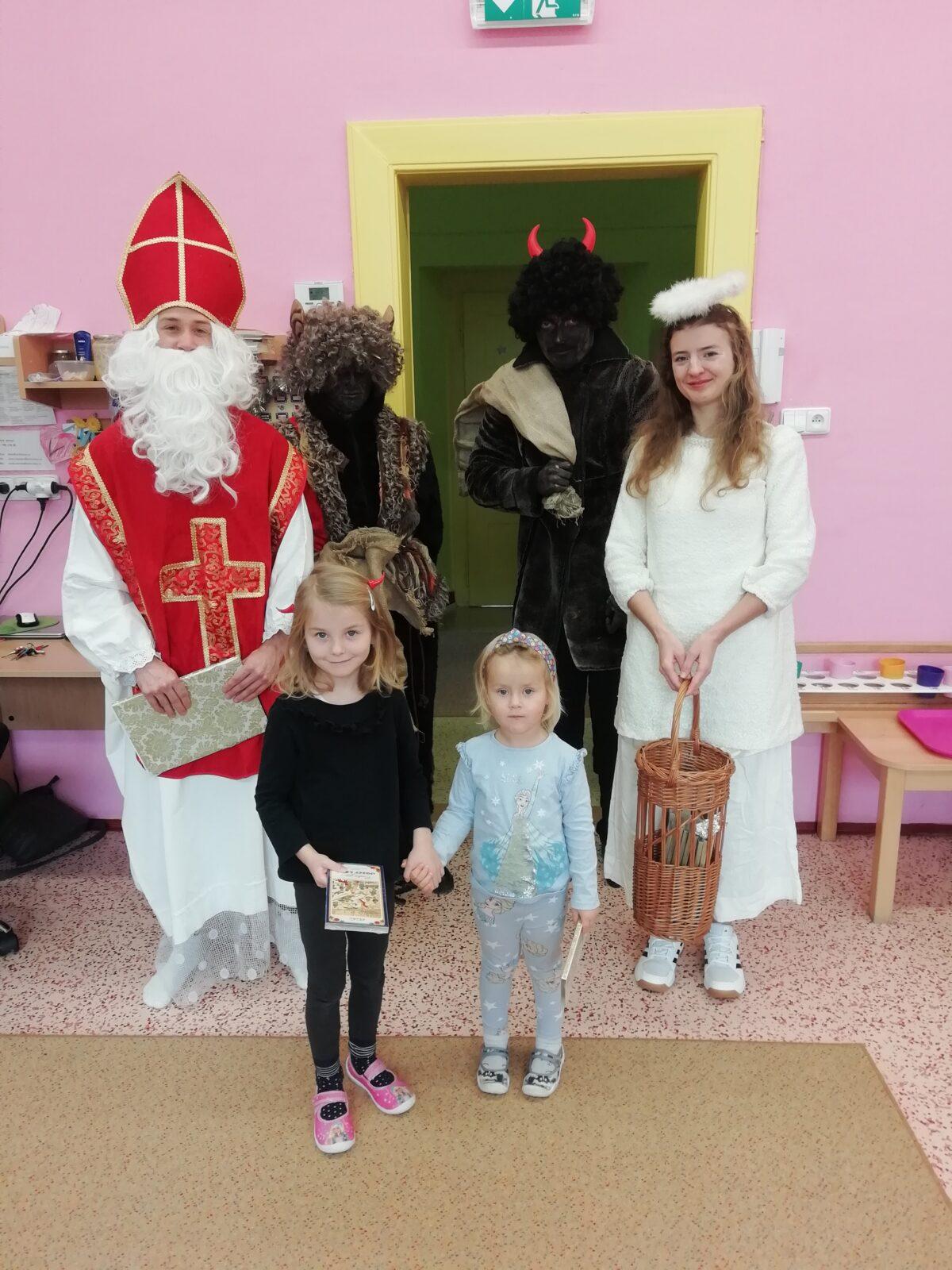 Mikuláš, anděl a čertíci ve školce - 21