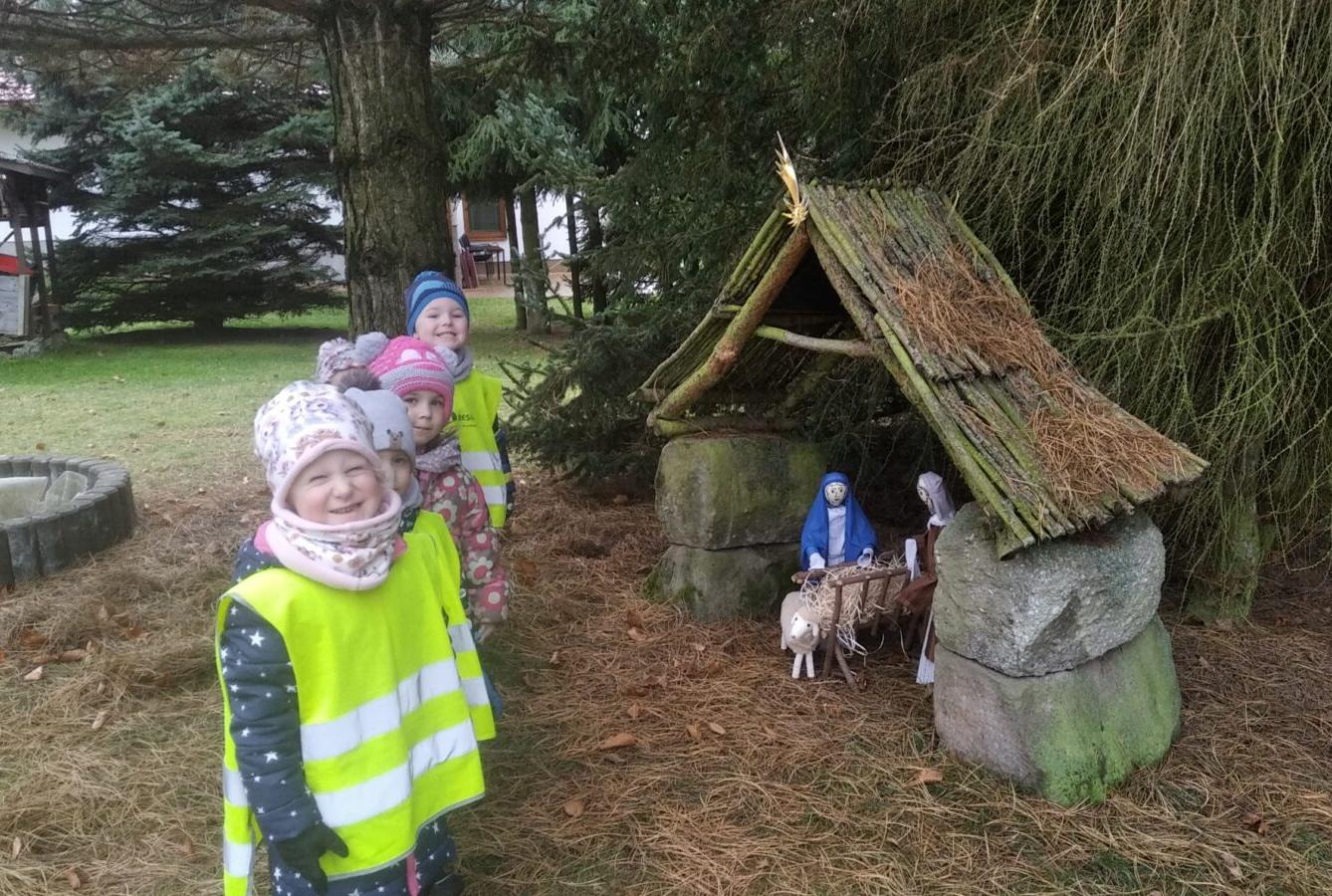 broučci a sovičky: těšíme se na vánoce, nadílka - 23