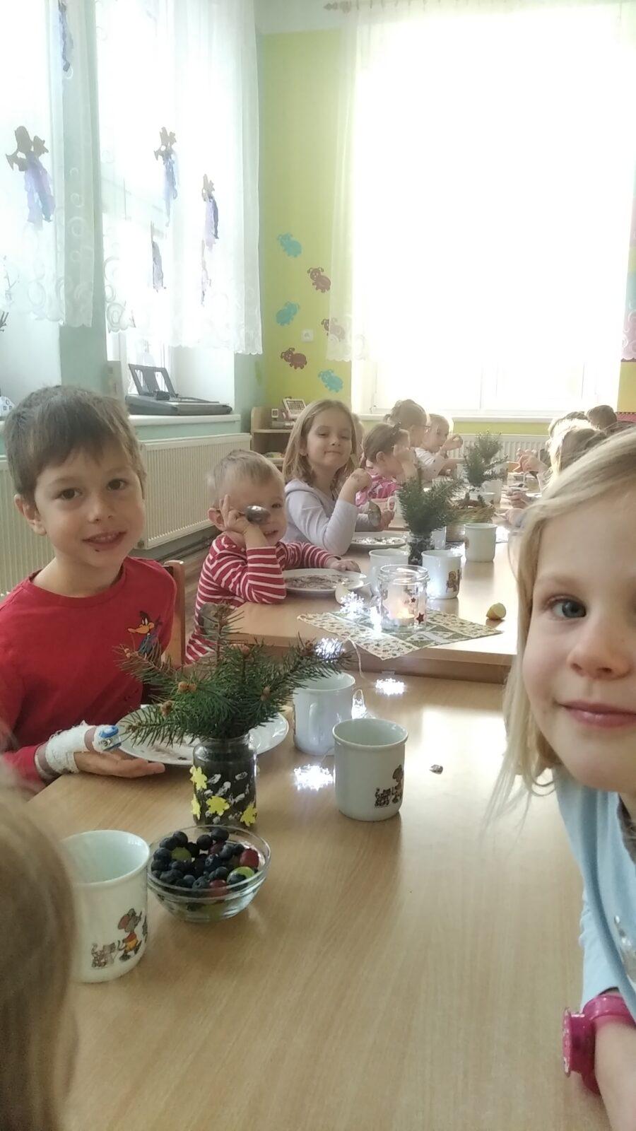 broučci a sovičky: těšíme se na vánoce, nadílka - 48