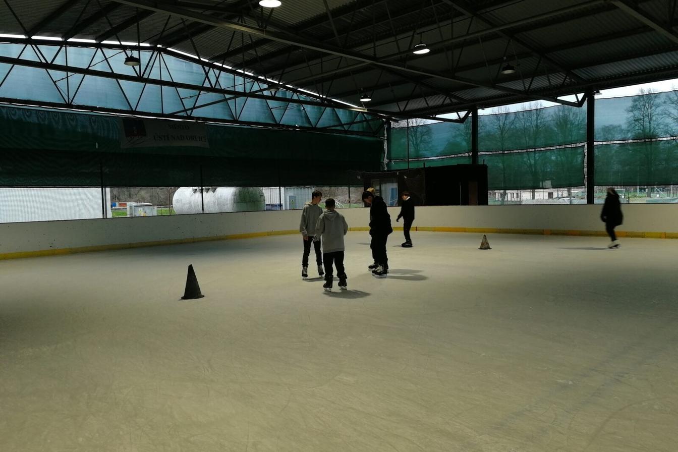 Vánoční bruslení na II. stupni