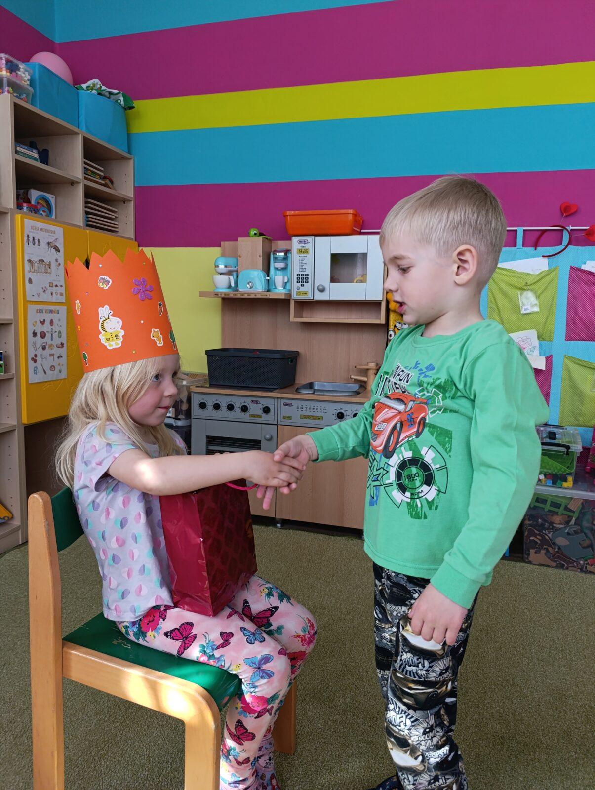 slavíme: Ivetka měla narozeniny - 6